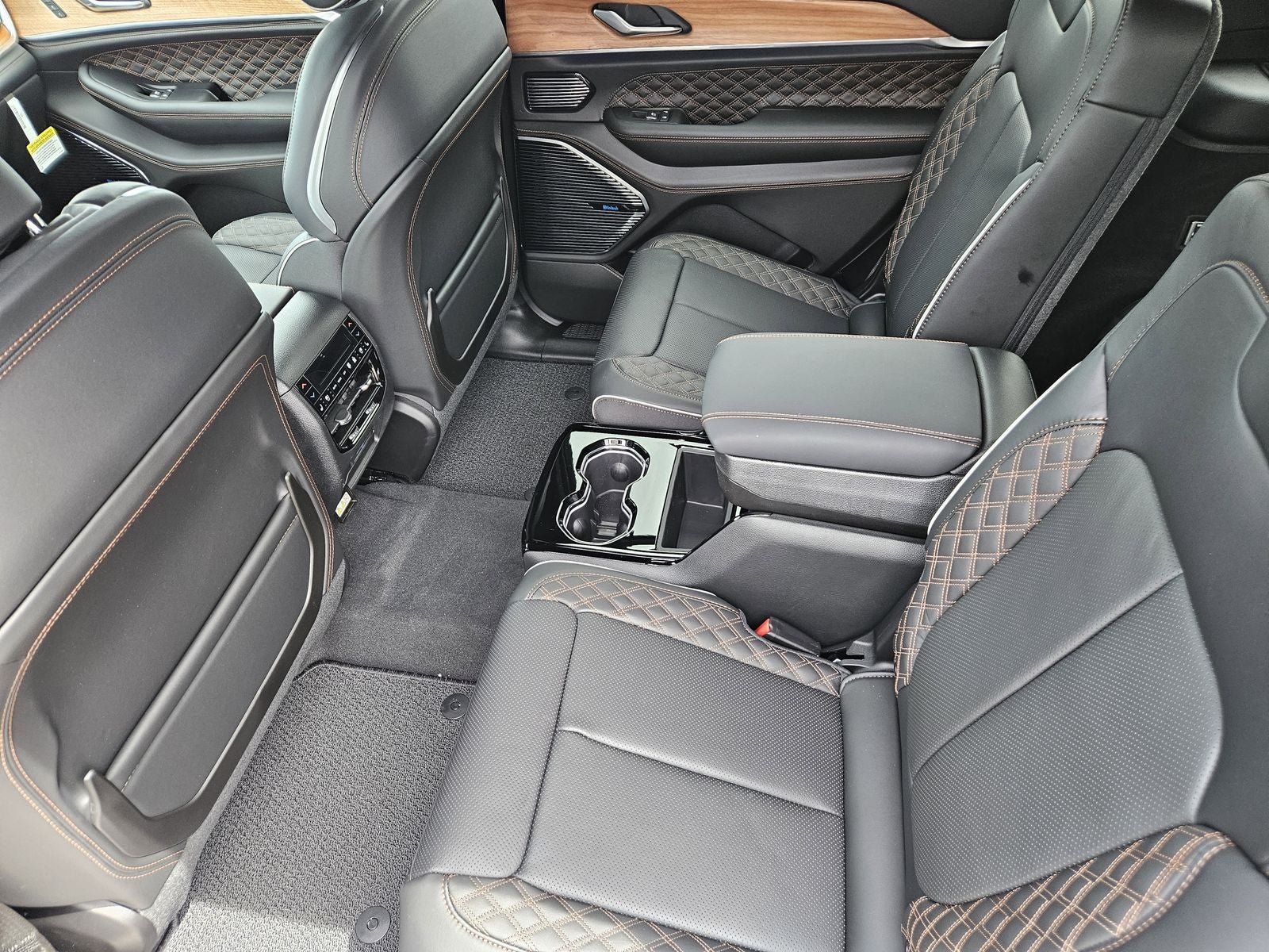 2026 Jeep Grand Cherokee L GRAND CHEROKEE L SUMMIT 4X4