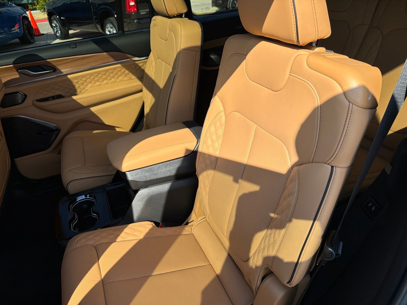 2027 Jeep Grand Cherokee L Summit
