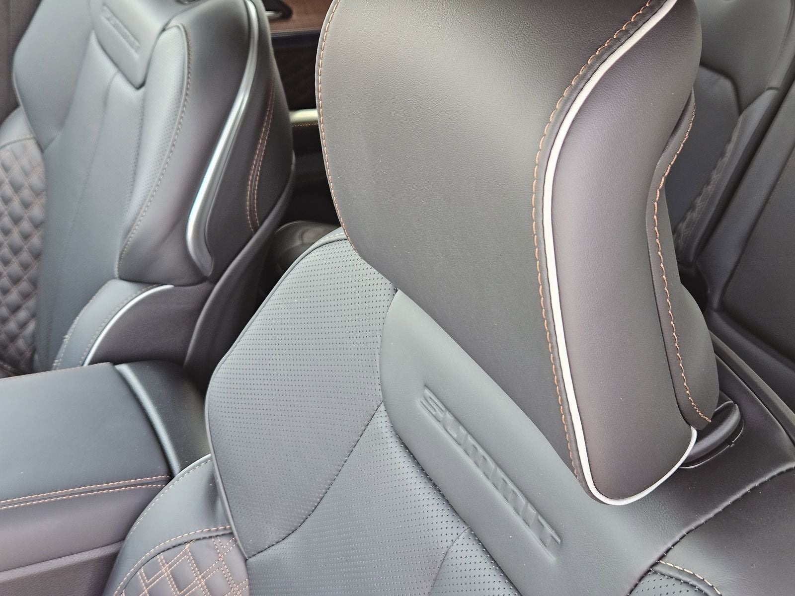 2026 Jeep Grand Cherokee L GRAND CHEROKEE L SUMMIT 4X4