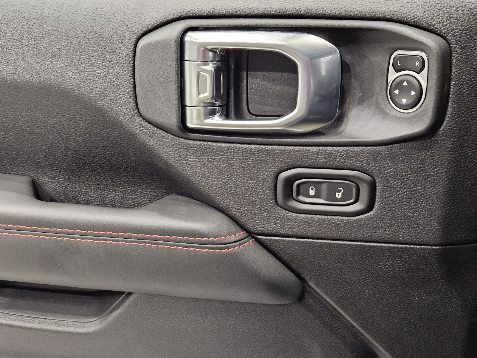 2026 Jeep Wrangler WRANGLER 4-DOOR MOAB 392