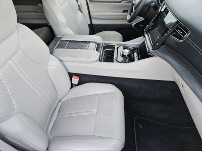 2024 Jeep Wagoneer L Series II 4x2