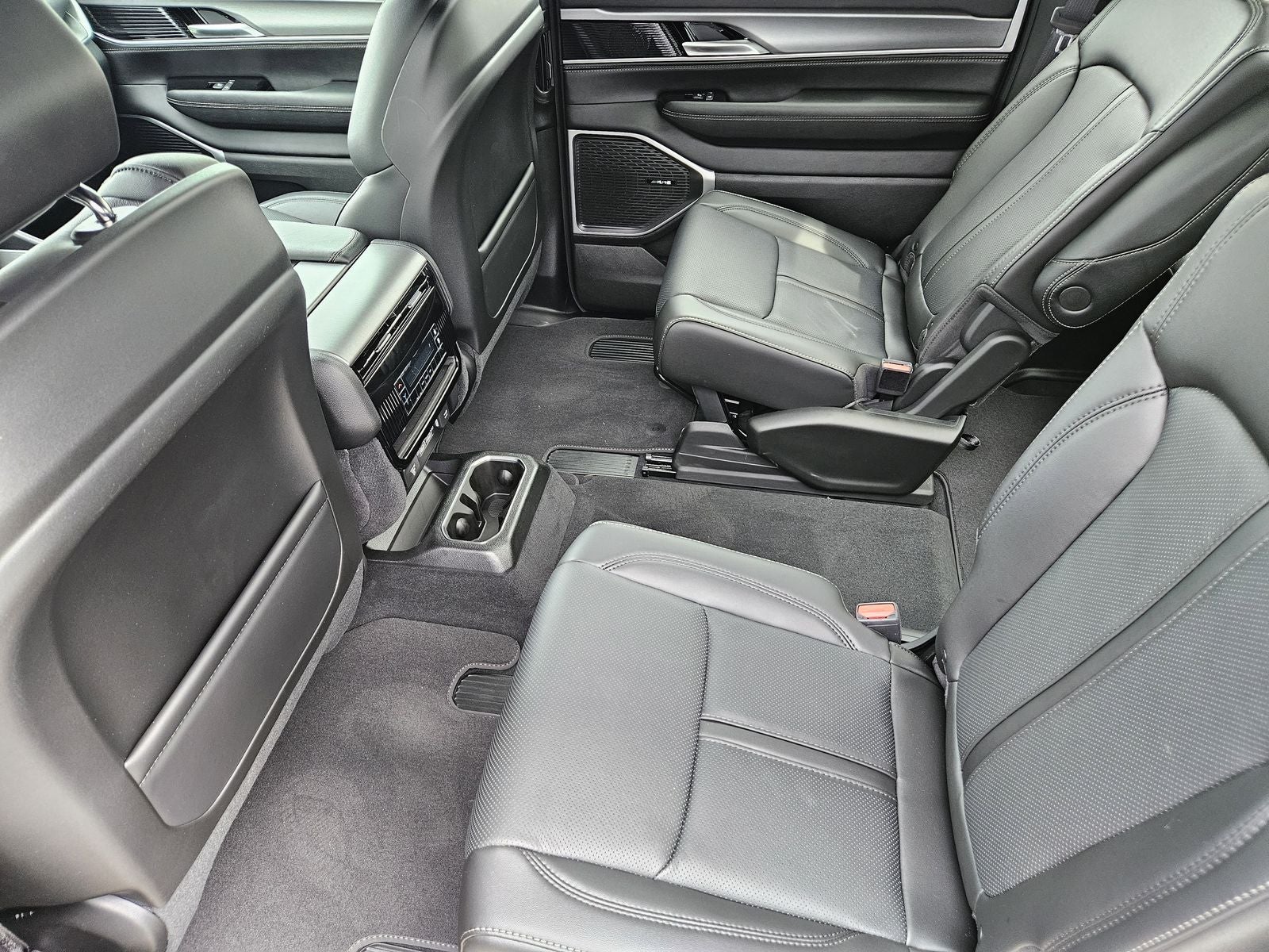 2026 Jeep Grand Wagoneer GRAND WAGONEER 4X2