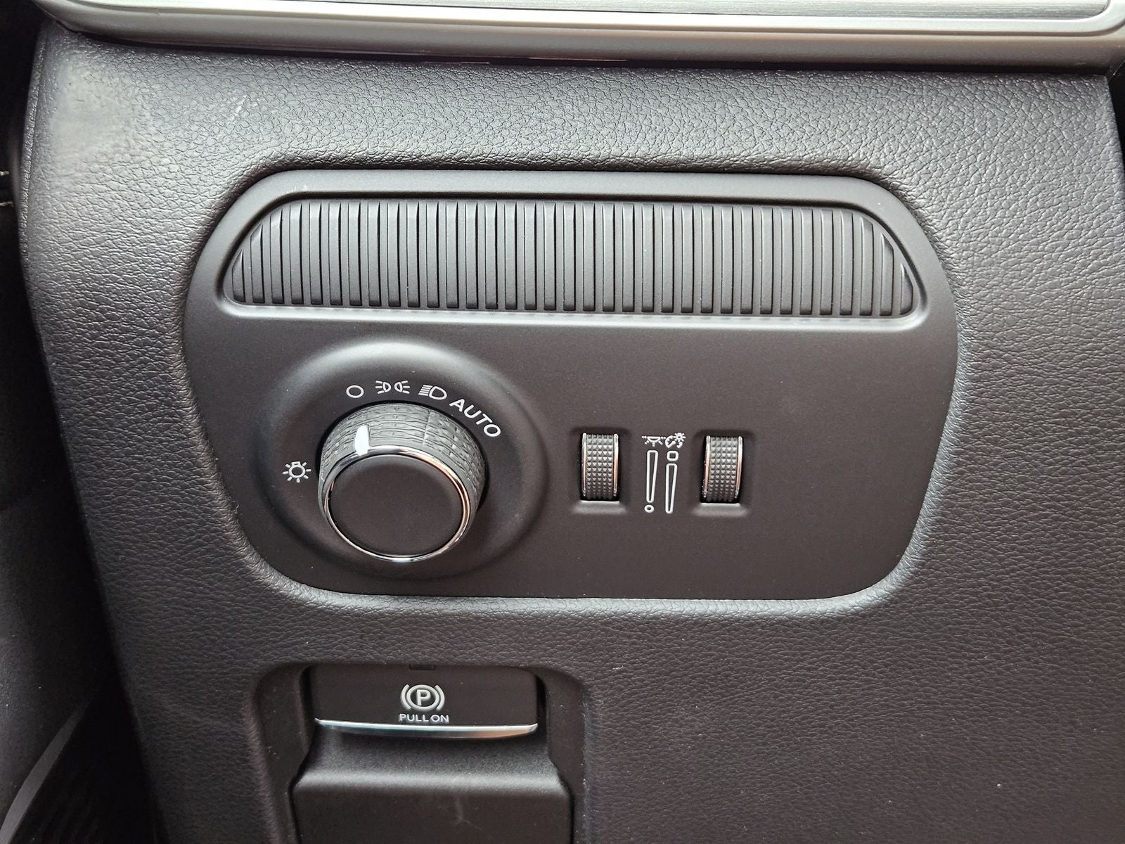 2026 Jeep Grand Wagoneer GRAND WAGONEER UPLAND 4X4