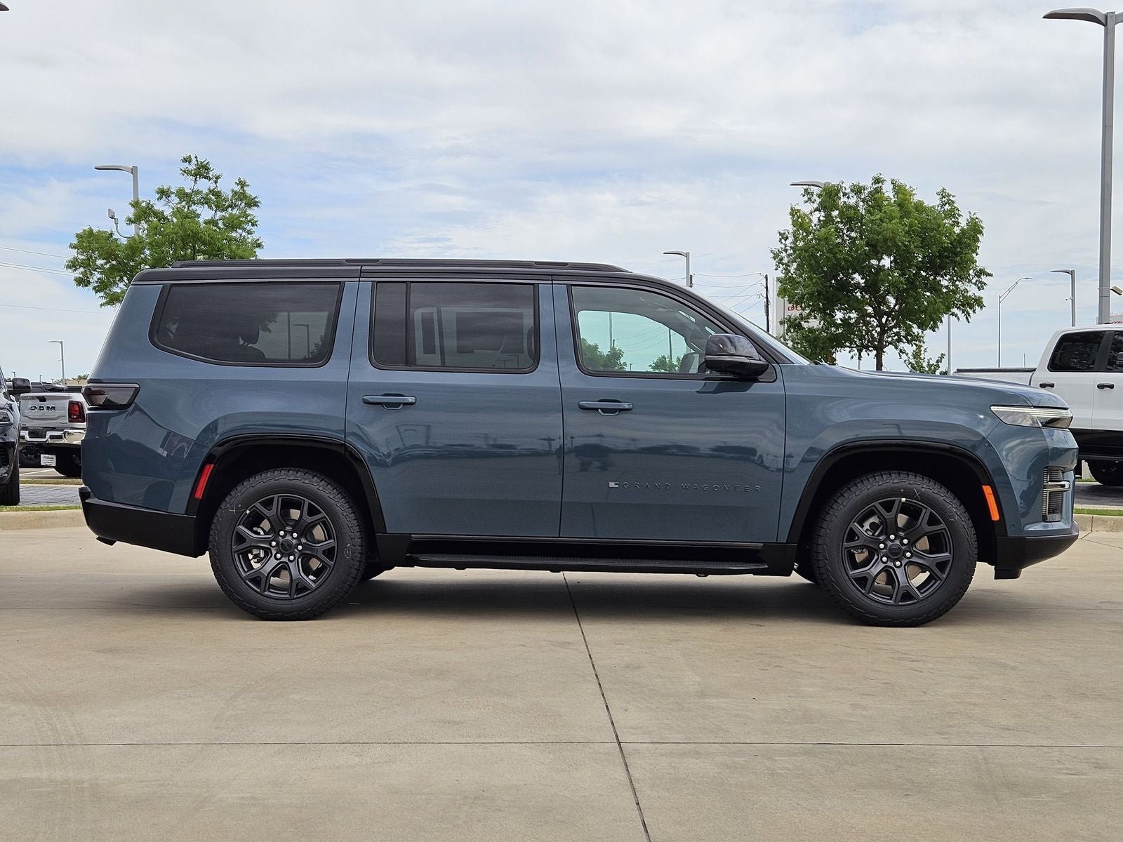 2026 Jeep Grand Wagoneer GRAND WAGONEER UPLAND 4X4