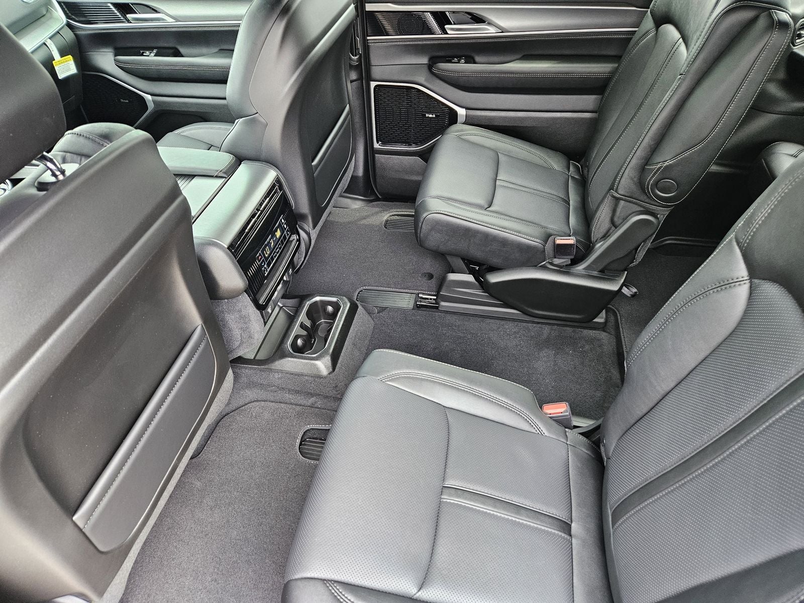 2026 Jeep Grand Wagoneer GRAND WAGONEER LIMITED RESERVE 4X4