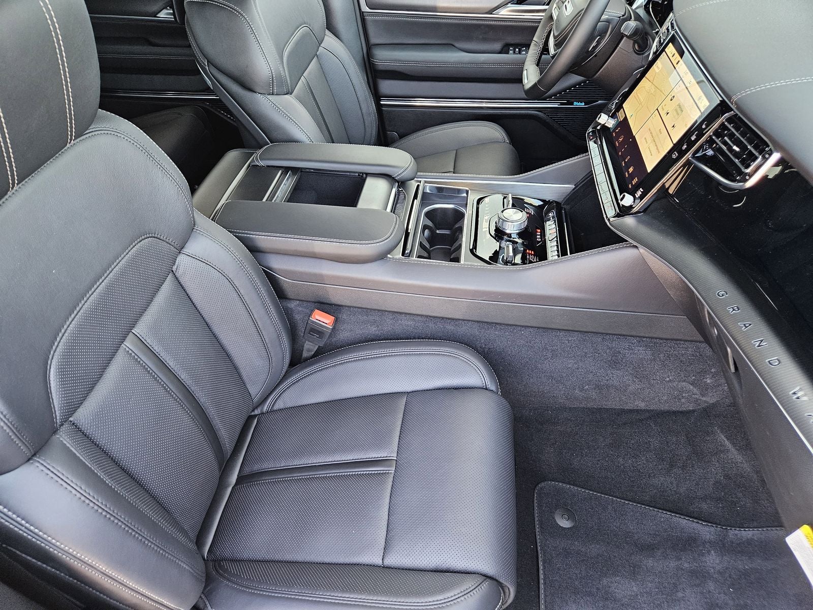 2026 Jeep Grand Wagoneer GRAND WAGONEER SUMMIT OBSIDIAN 4X4