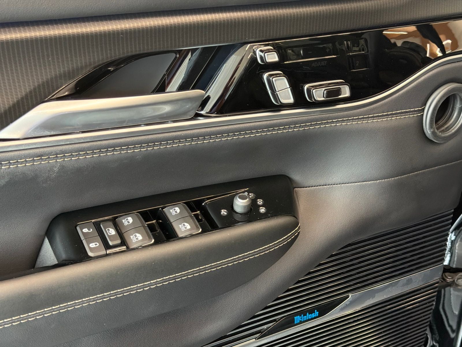 2026 Jeep Grand Wagoneer GRAND WAGONEER SUMMIT OBSIDIAN 4X4