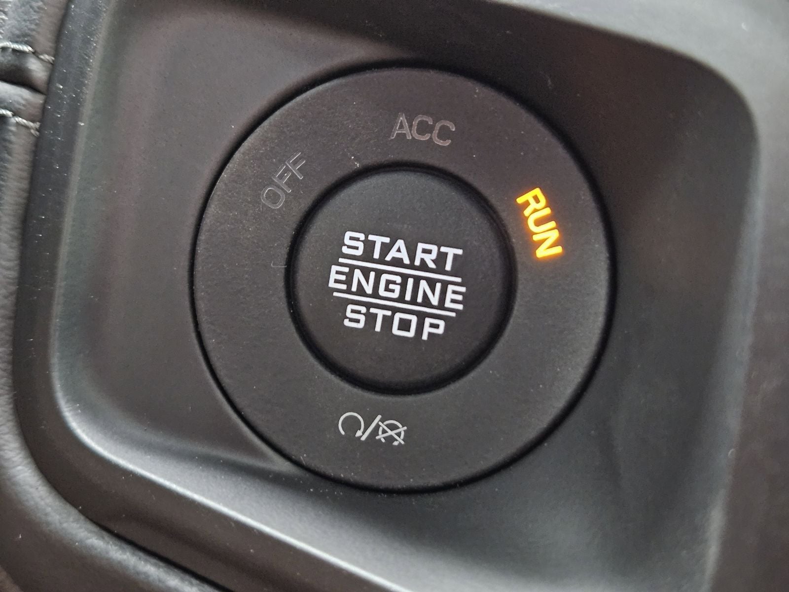 2026 Jeep Gladiator GLADIATOR SHADOW OPS 4X4