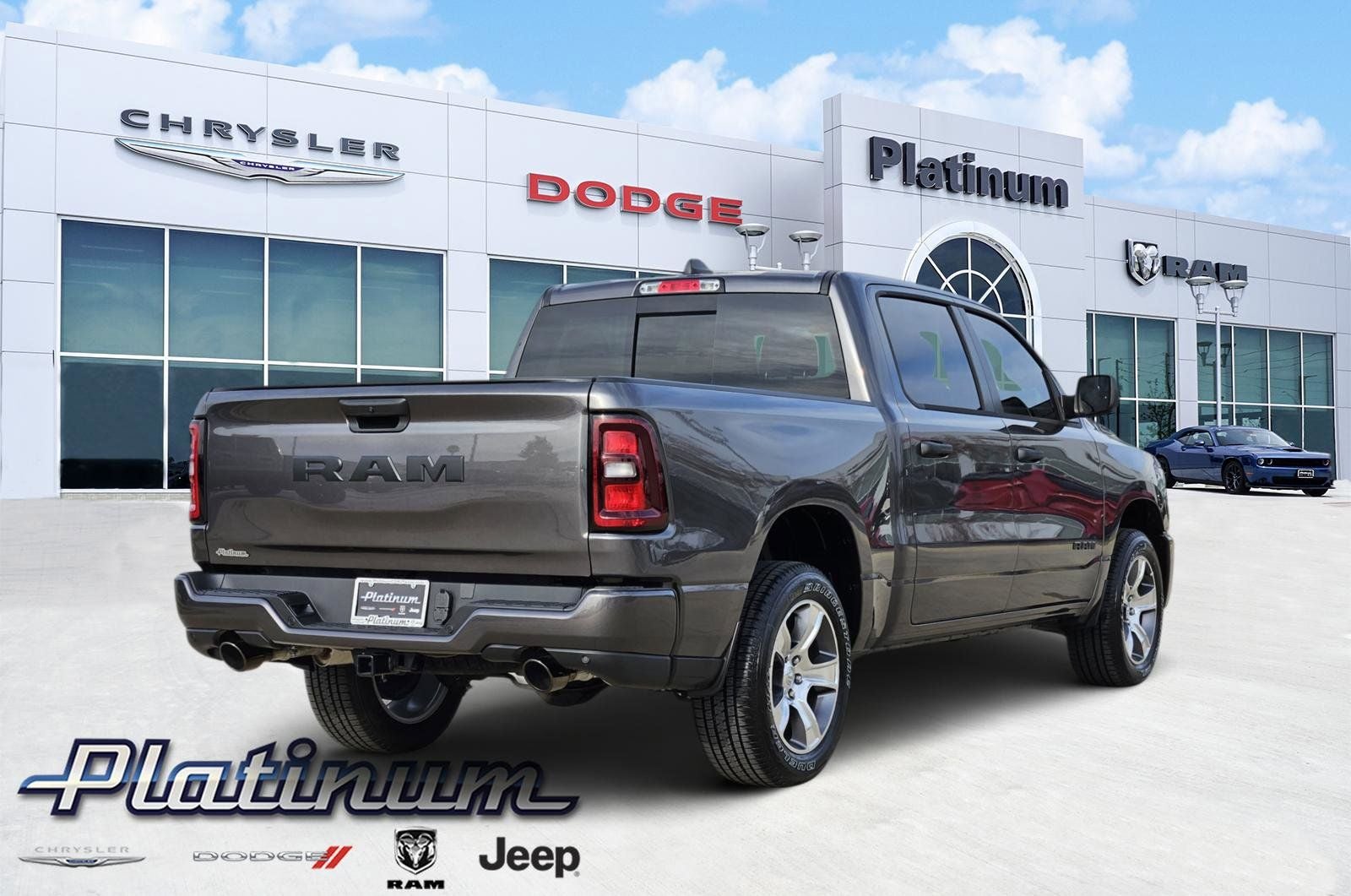 2026 RAM Ram 1500 RAM 1500 EXPRESS CREW CAB 4X2 5'7' BOX