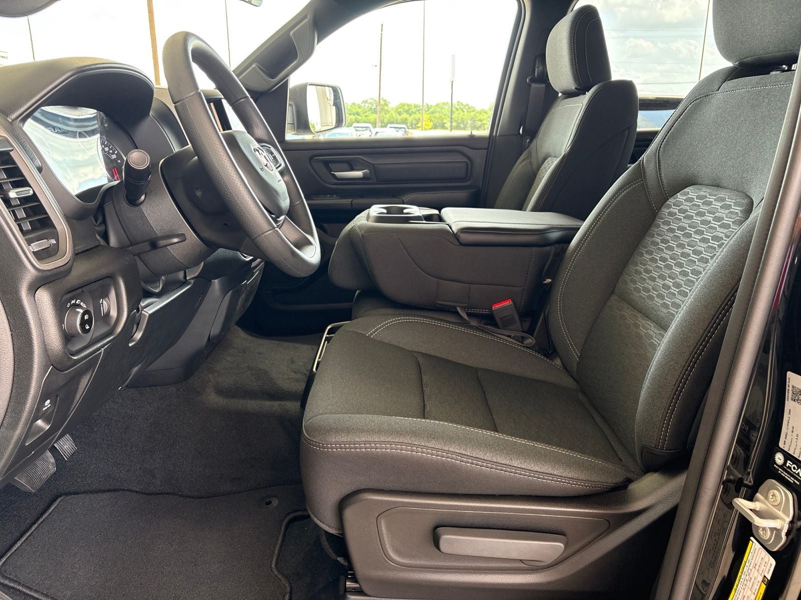 2026 RAM Ram 1500 RAM 1500 EXPRESS CREW CAB 4X2 5'7' BOX