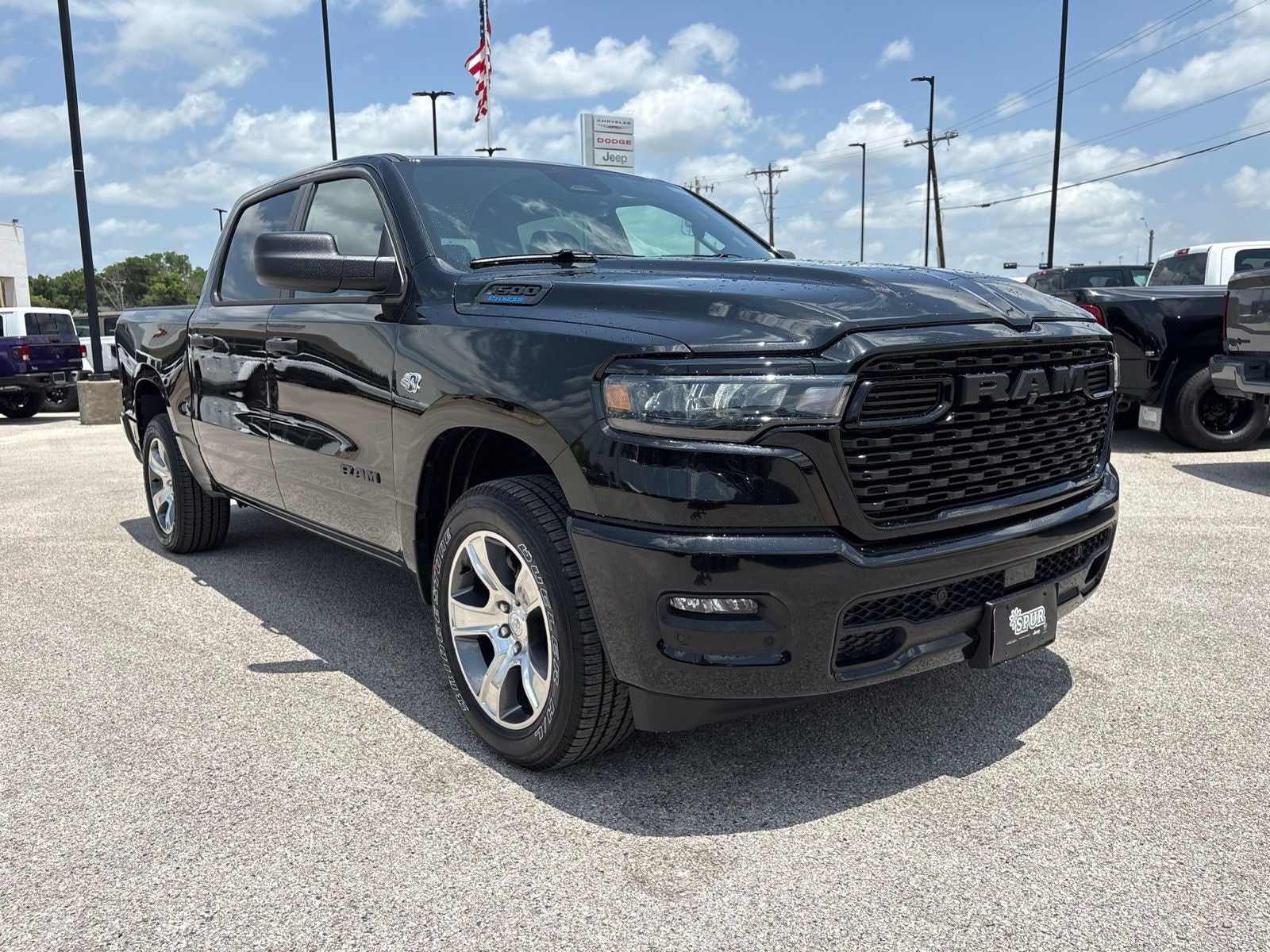 2026 RAM Ram 1500 RAM 1500 EXPRESS CREW CAB 4X2 5'7' BOX