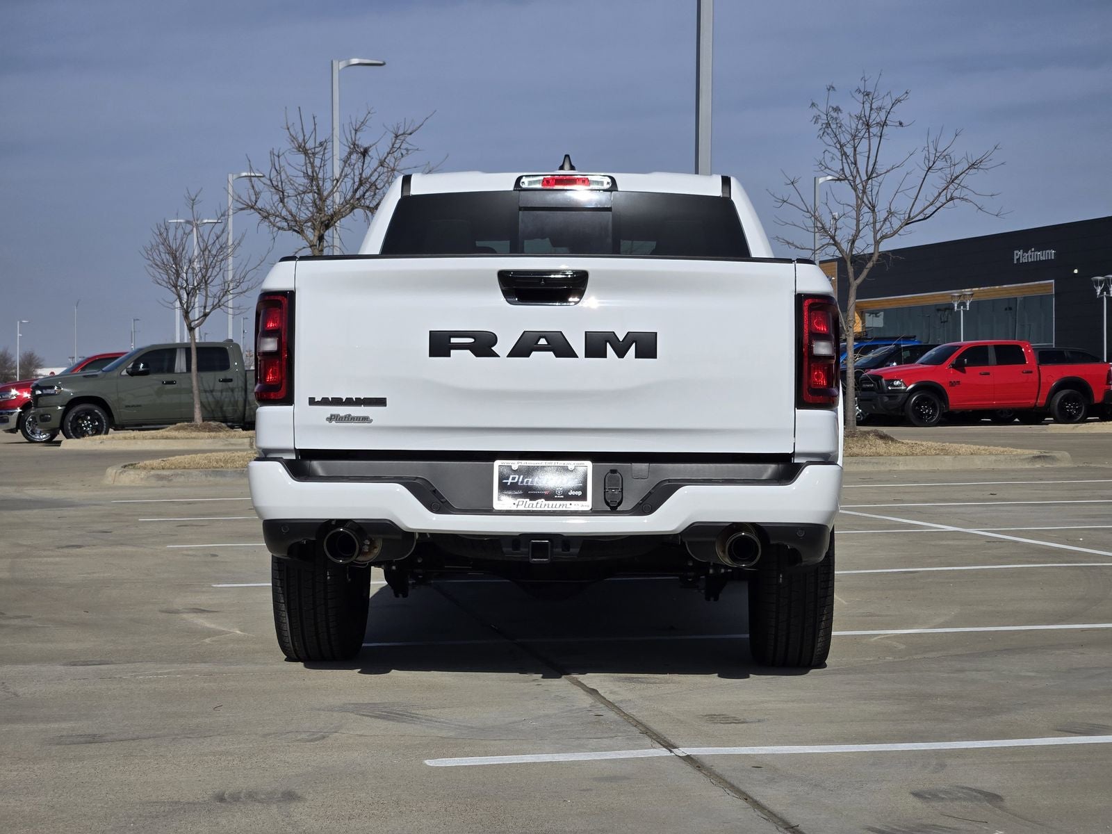 2026 RAM Ram 1500 RAM 1500 LARAMIE CREW CAB 4X2 5'7' BOX