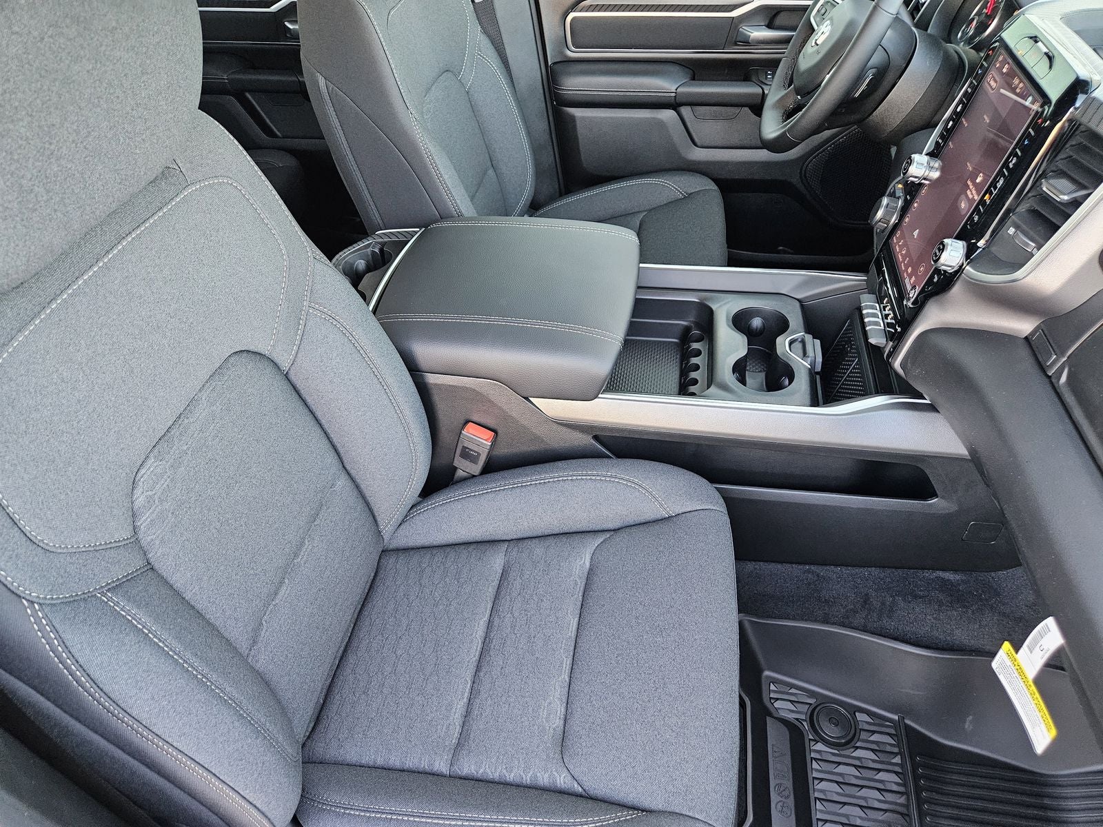 2026 RAM Ram 1500 RAM 1500 LONE STAR CREW CAB 4X4 5'7' BOX