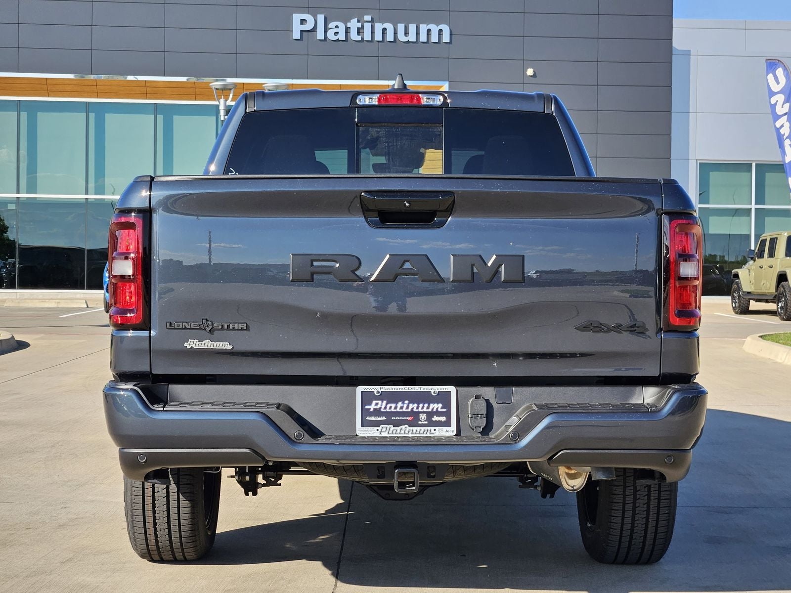 2026 RAM Ram 1500 RAM 1500 LONE STAR CREW CAB 4X4 5'7' BOX