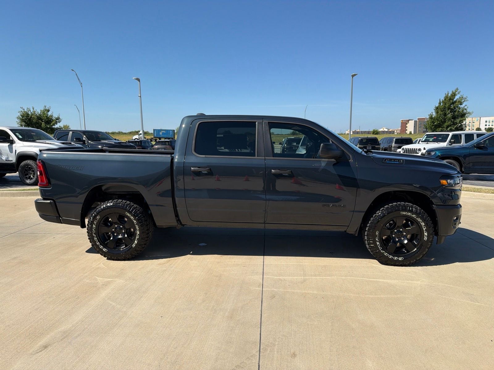 2026 RAM Ram 1500 RAM 1500 WARLOCK CREW CAB 4X4 5'7' BOX