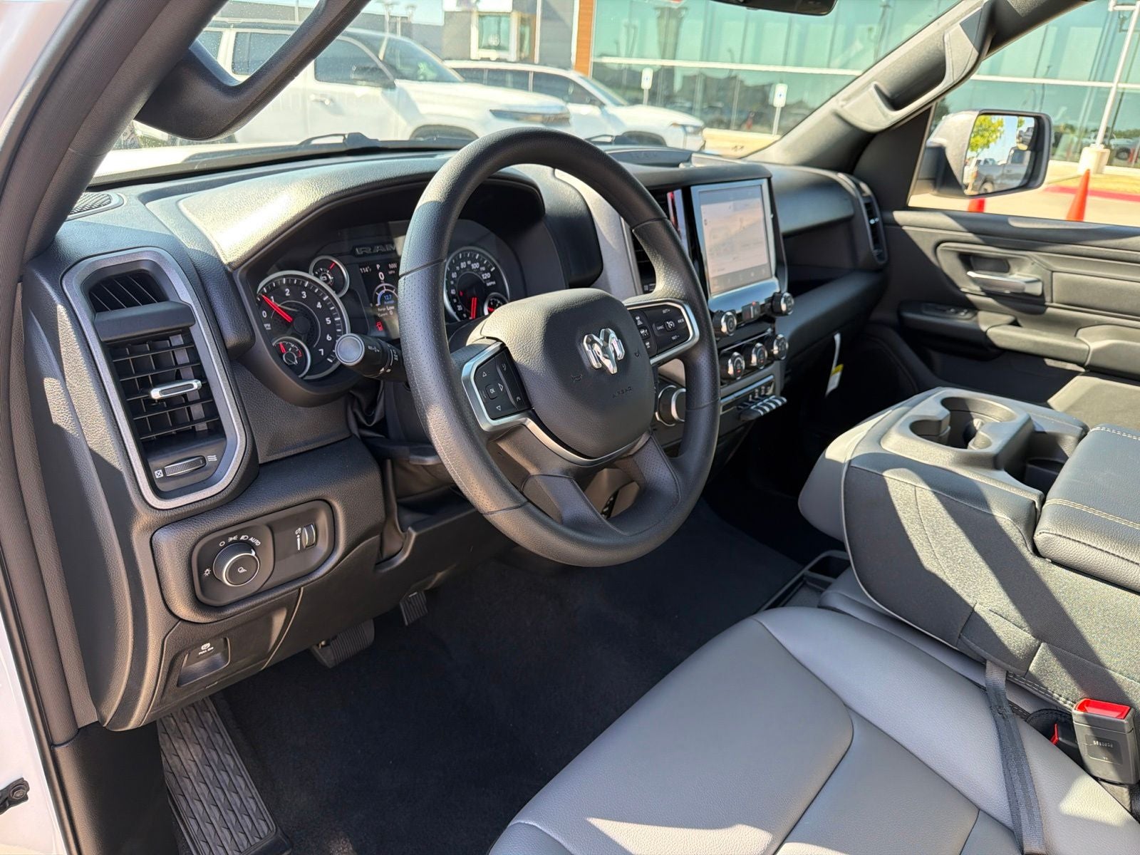 2026 RAM Ram 1500 RAM 1500 TRADESMAN QUAD CAB 4X2 6'4' BOX