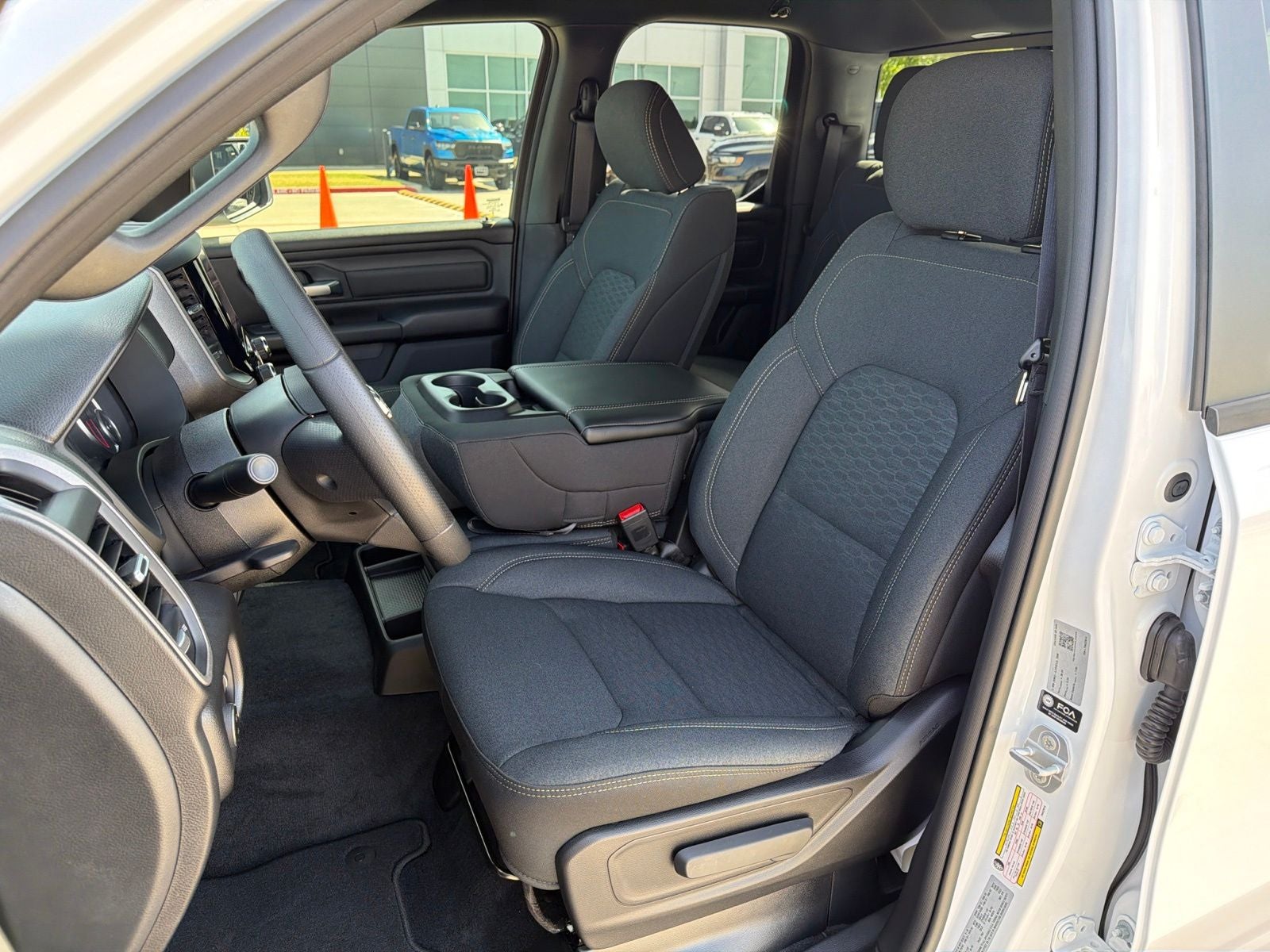 2026 RAM Ram 1500 RAM 1500 EXPRESS QUAD CAB 4X2 6'4' BOX