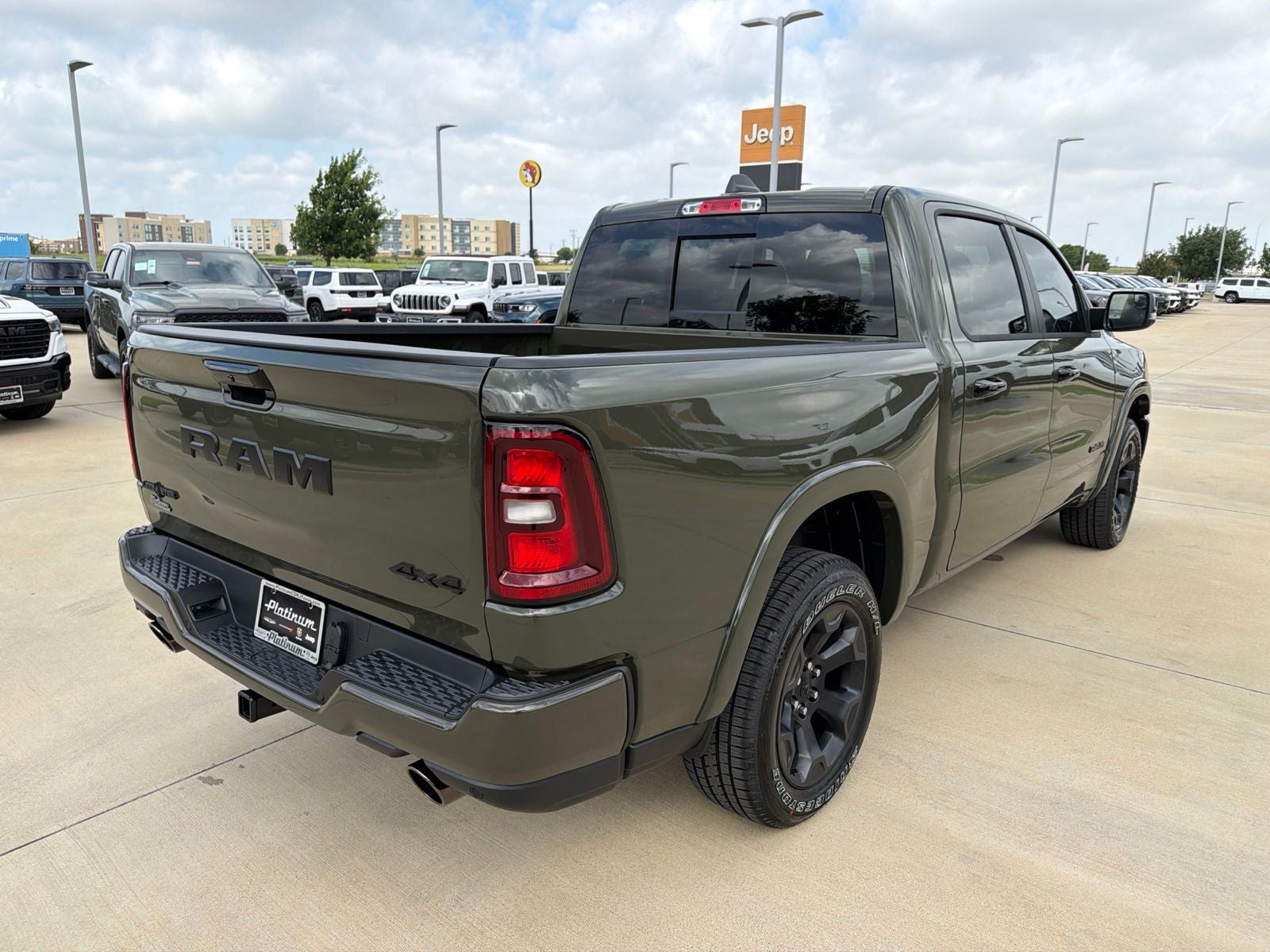 2026 RAM Ram 1500 RAM 1500 LONE STAR CREW CAB 4X4 5'7' BOX