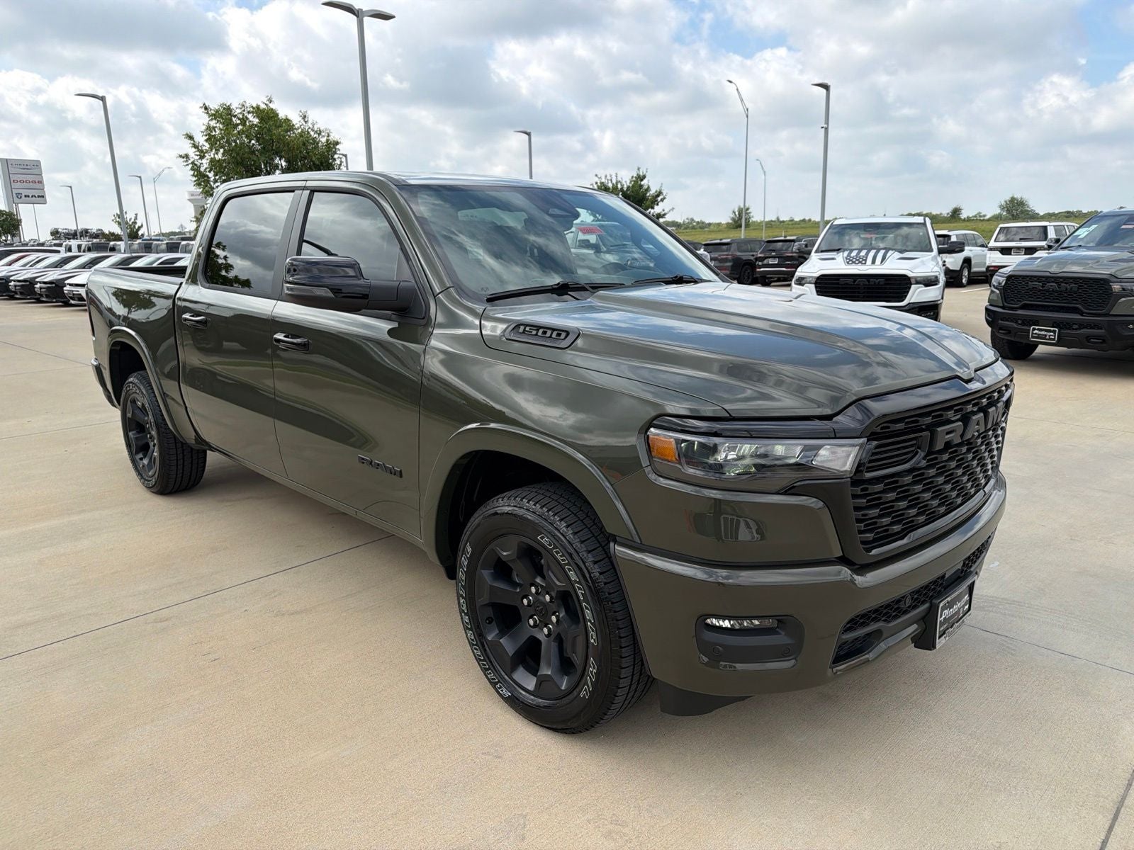 2026 RAM Ram 1500 RAM 1500 LONE STAR CREW CAB 4X4 5'7' BOX