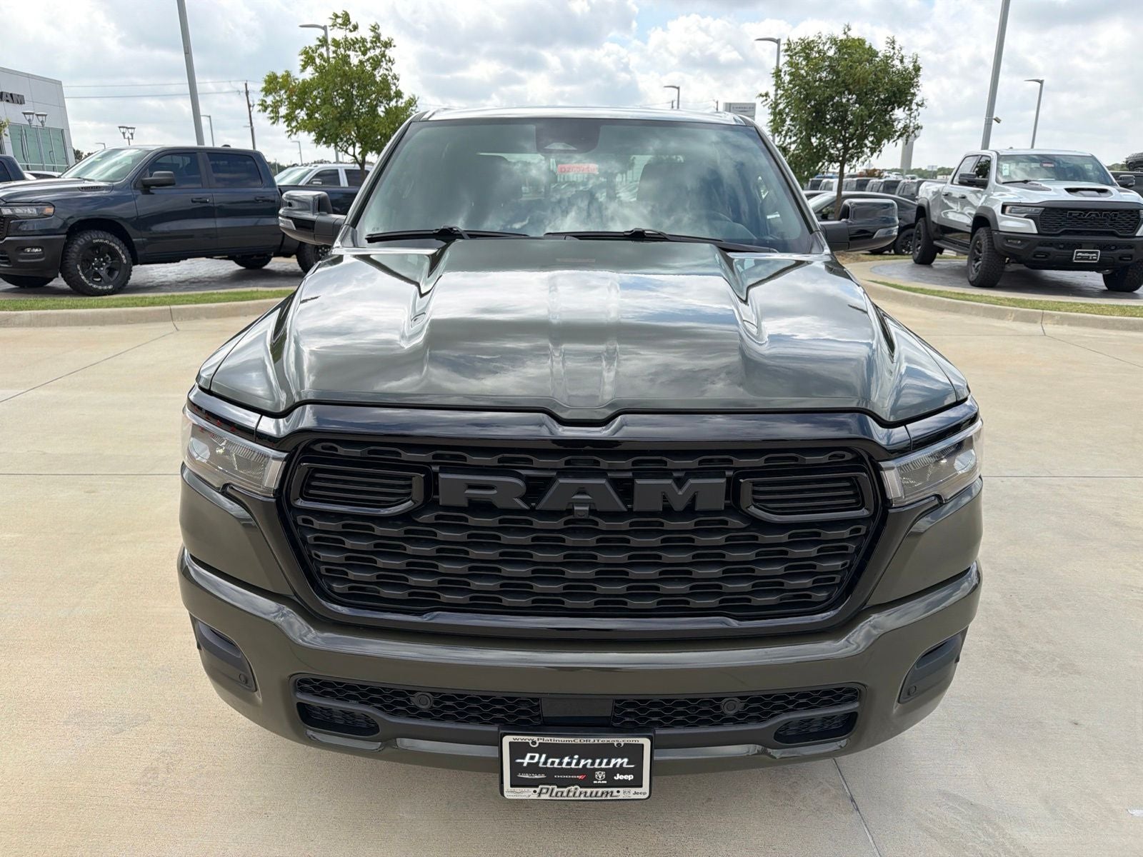 2026 RAM Ram 1500 RAM 1500 LONE STAR CREW CAB 4X4 5'7' BOX