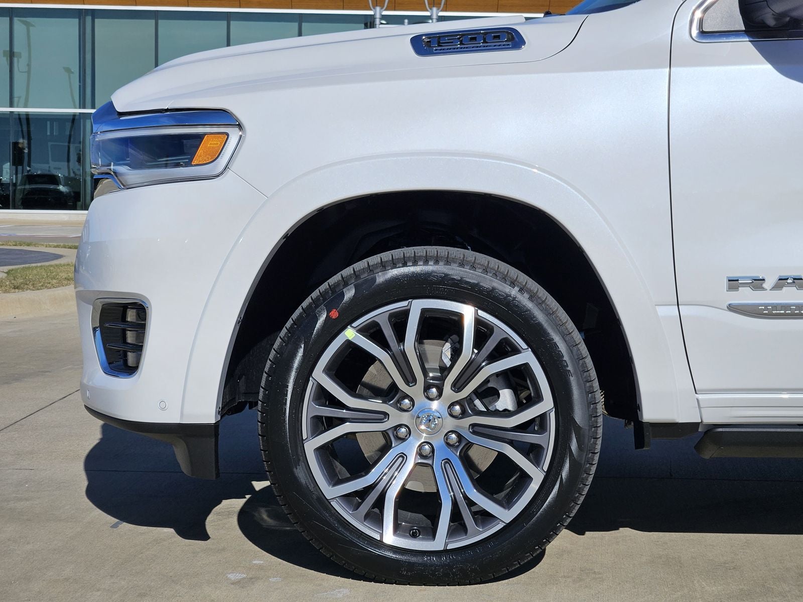 2026 RAM Ram 1500 RAM 1500 LONE STAR CREW CAB 4X4 5'7' BOX