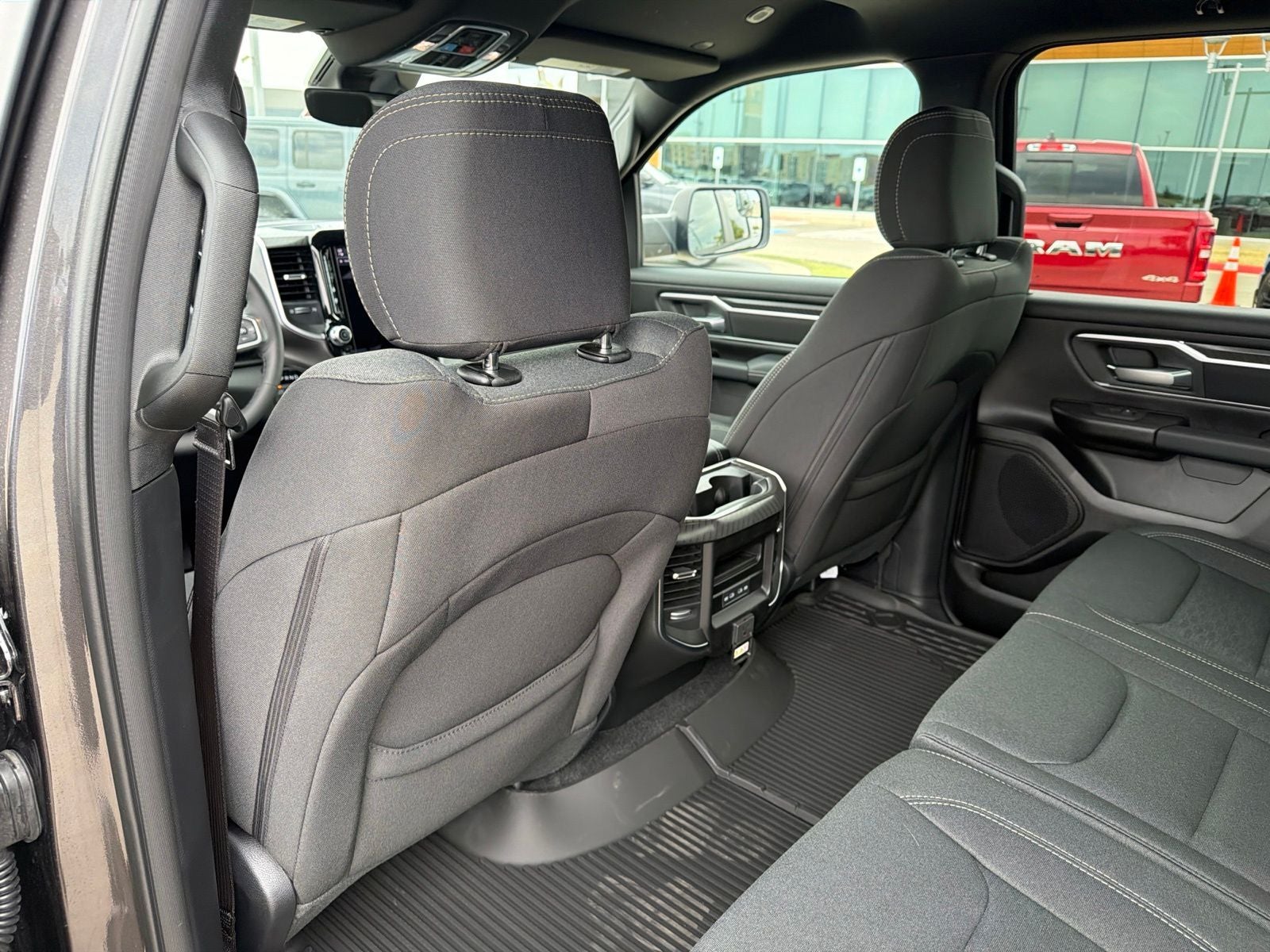 2027 RAM Ram 1500 RAM 1500 LONE STAR CREW CAB 4X4 5'7' BOX