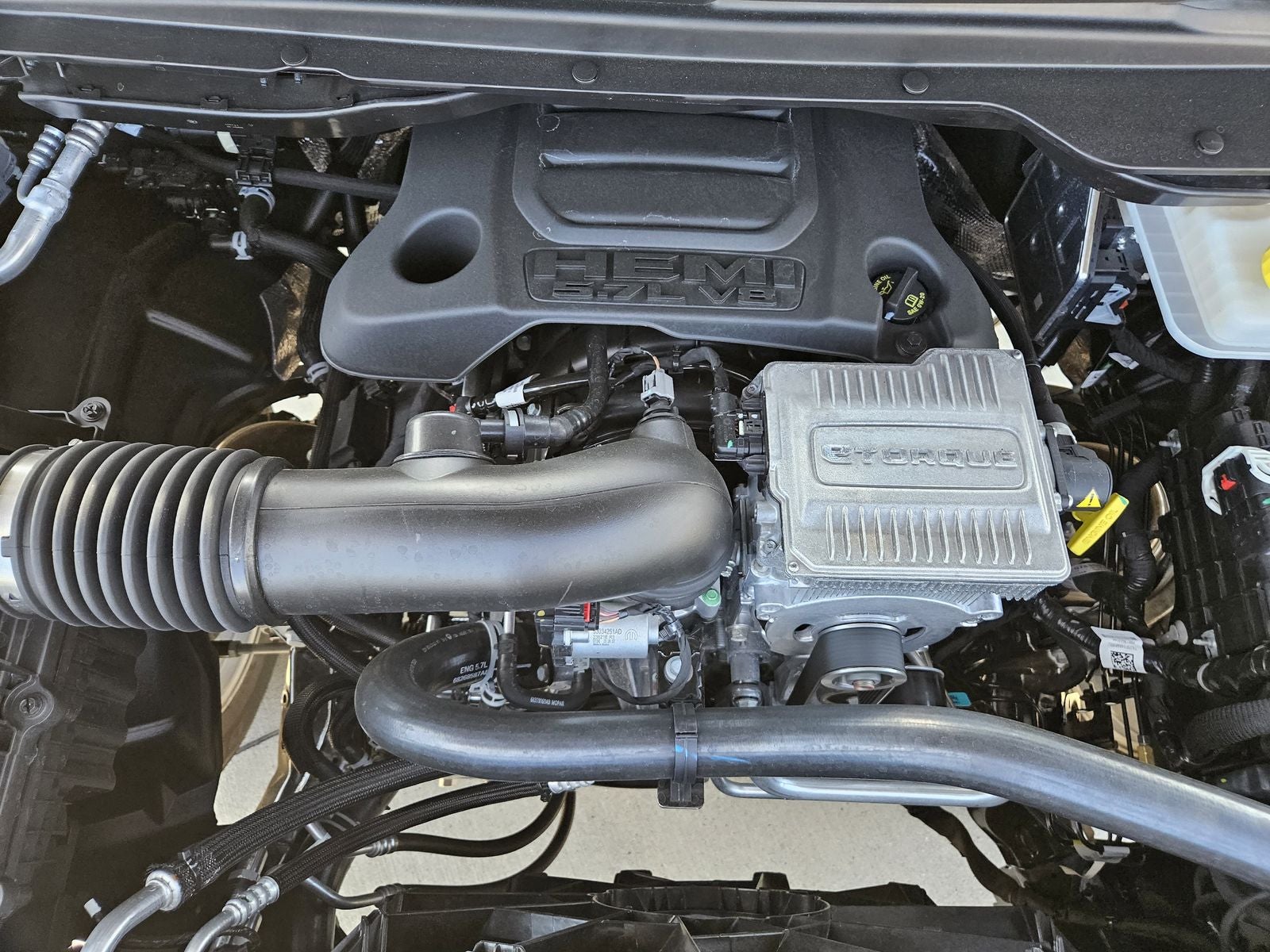 2026 RAM Ram 1500 RAM 1500 EXPRESS CREW CAB 4X4 5'7' BOX