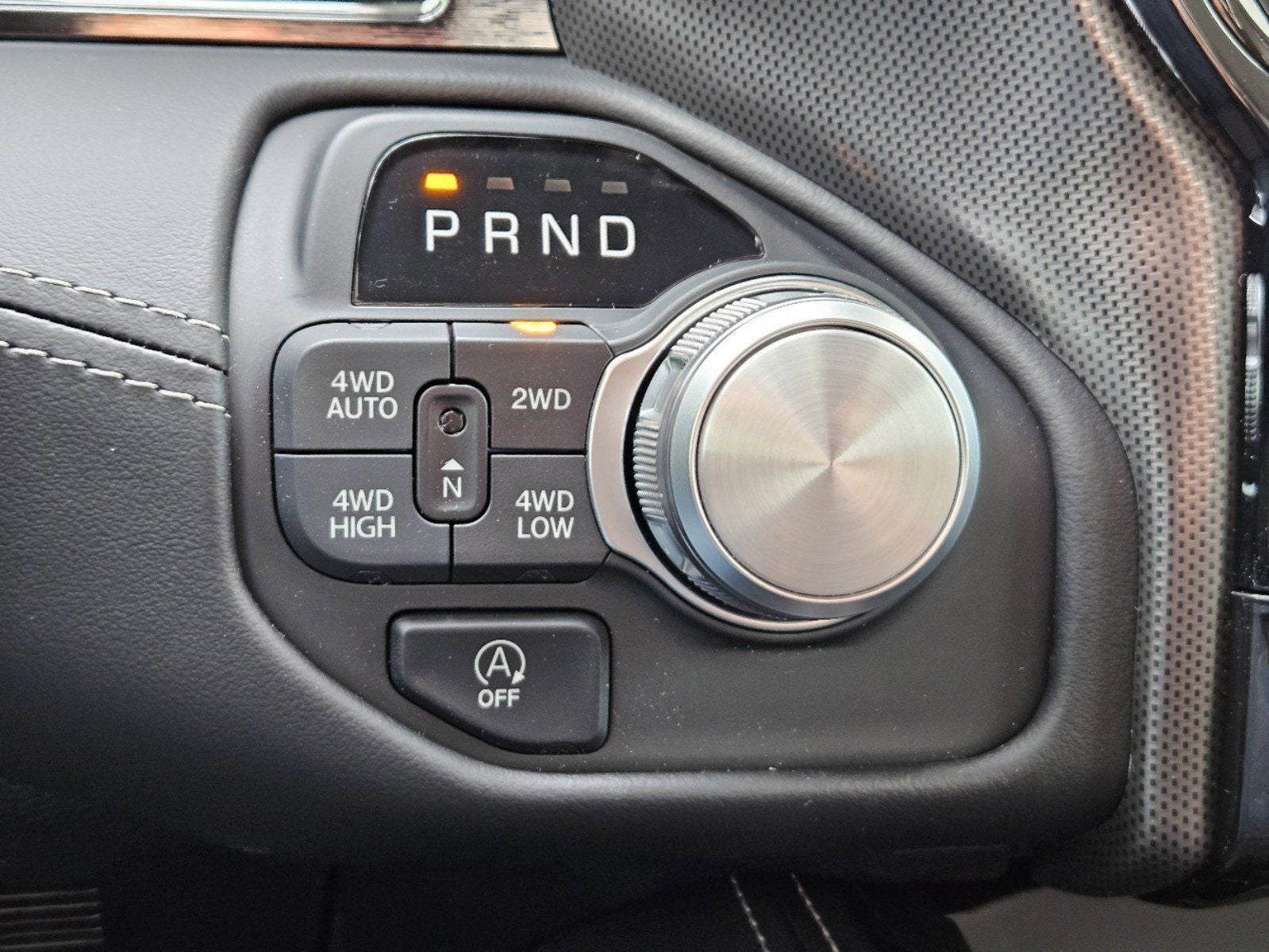 2025 RAM Ram 1500 RAM 1500 LIMITED CREW CAB 4X4 5'7' BOX