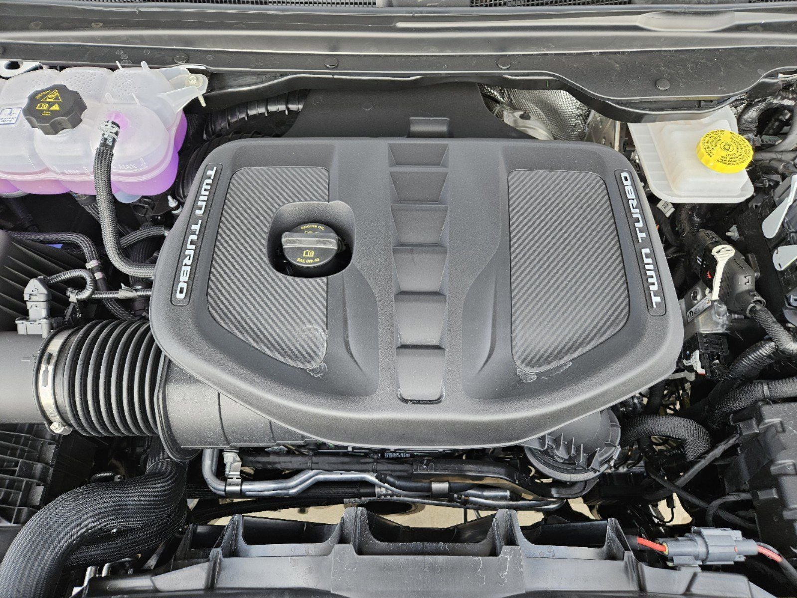 2025 RAM Ram 1500 RAM 1500 LIMITED CREW CAB 4X4 5'7' BOX