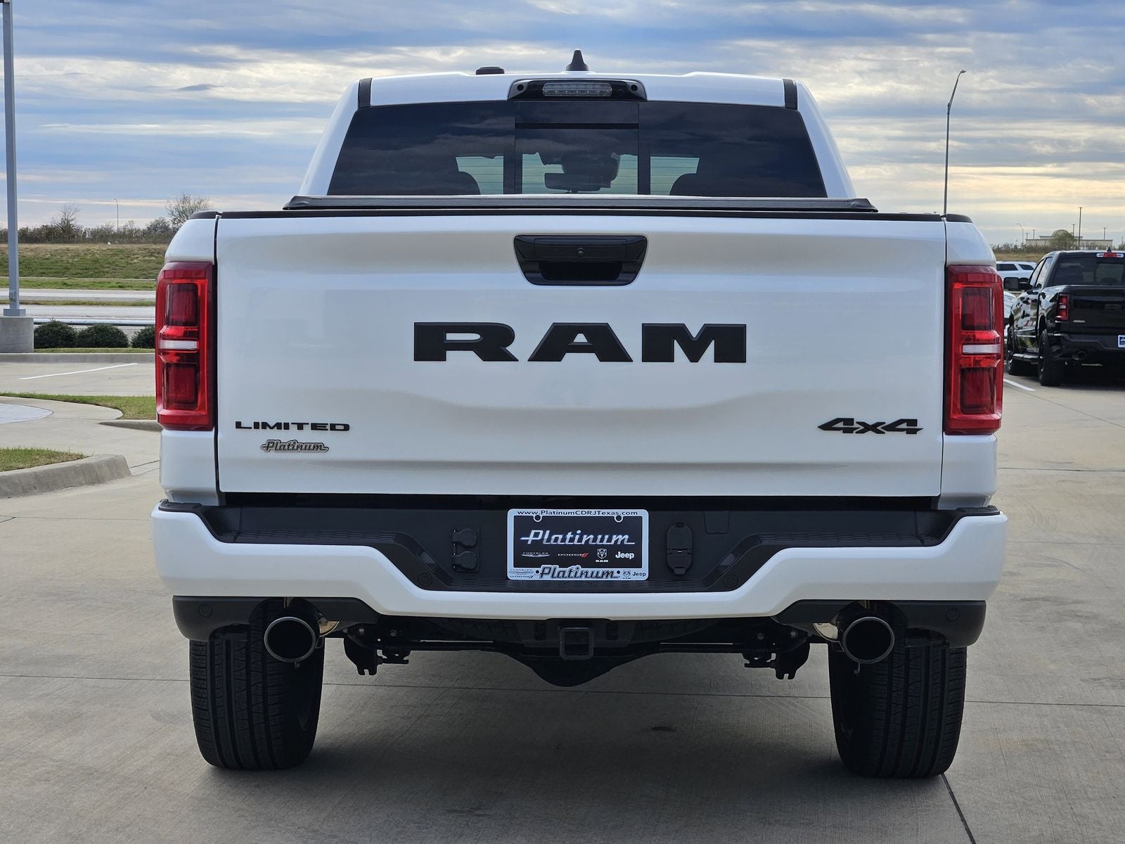 2026 RAM Ram 1500 RAM 1500 LIMITED CREW CAB 4X4 5'7' BOX