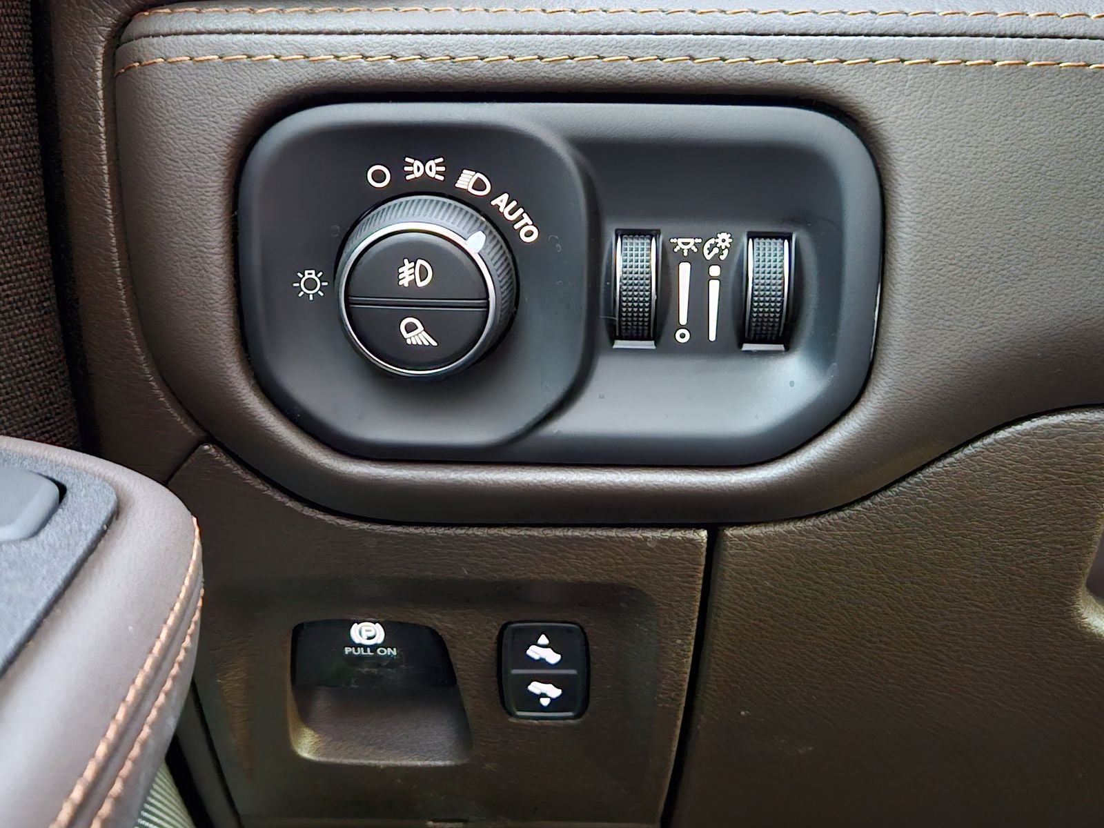 2026 RAM Ram 1500 RAM 1500 LIMITED LONGHORN CREW CAB 4X4 5'7' BOX