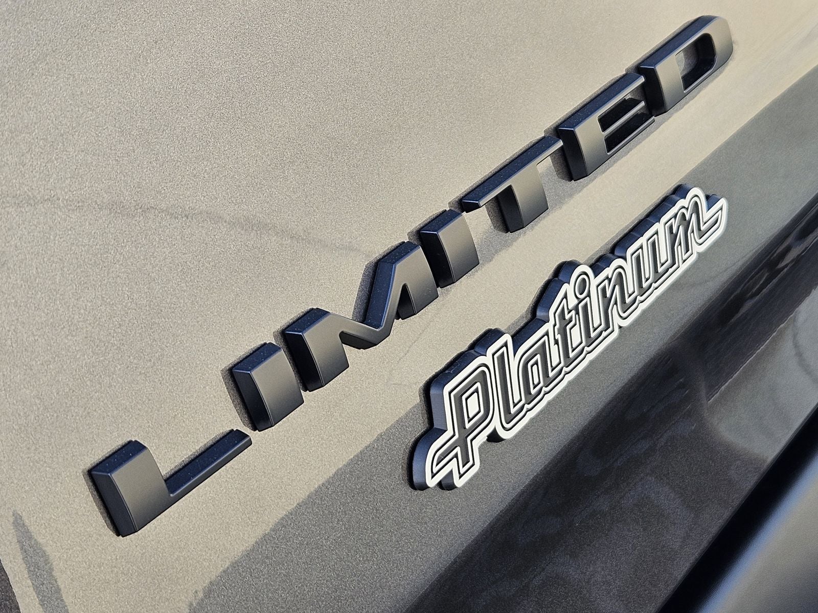 2026 RAM Ram 1500 RAM 1500 LIMITED CREW CAB 4X4 5'7' BOX