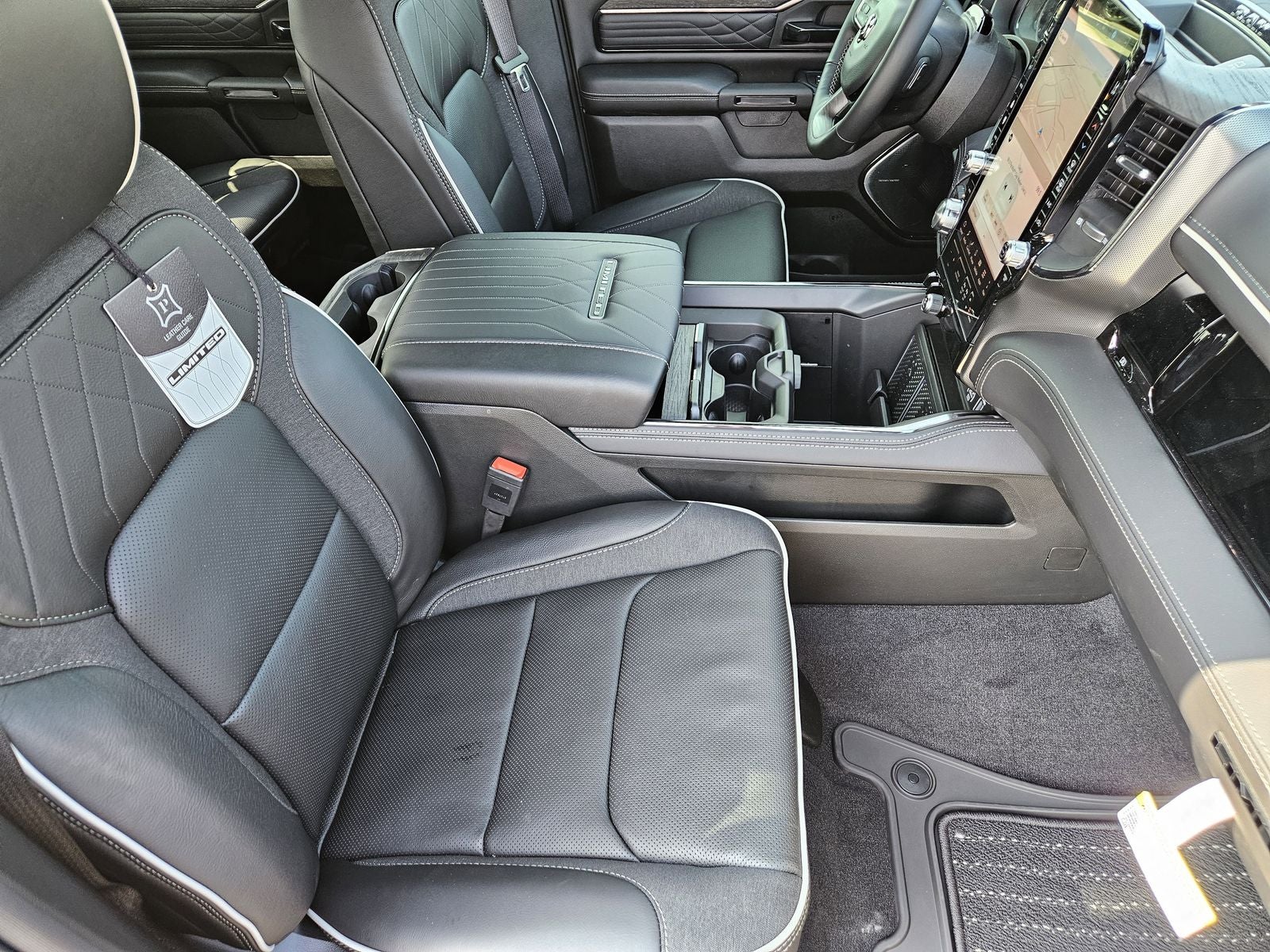 2026 RAM Ram 1500 RAM 1500 LIMITED CREW CAB 4X4 5'7' BOX