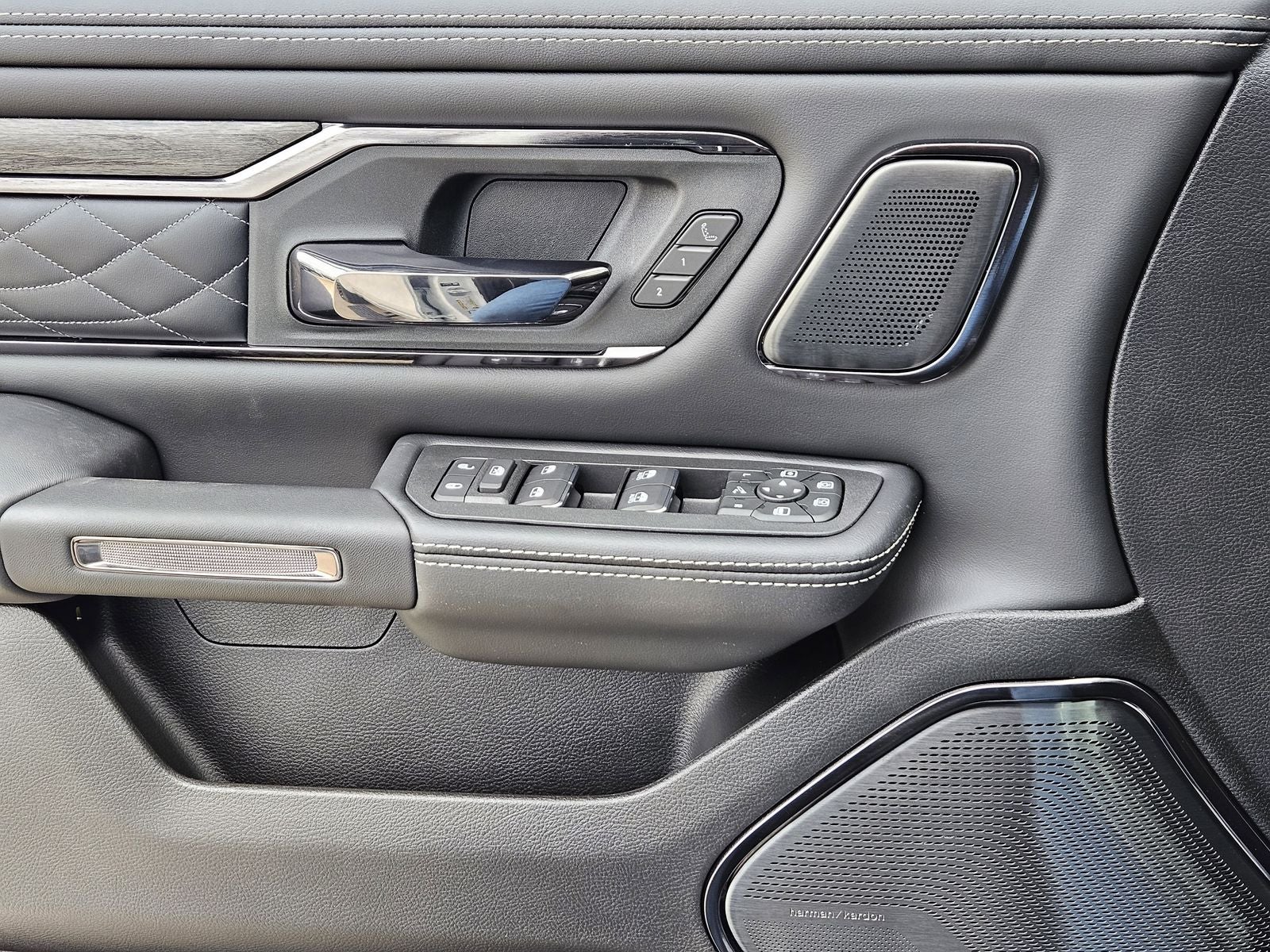 2026 RAM Ram 1500 RAM 1500 LIMITED CREW CAB 4X4 5'7' BOX