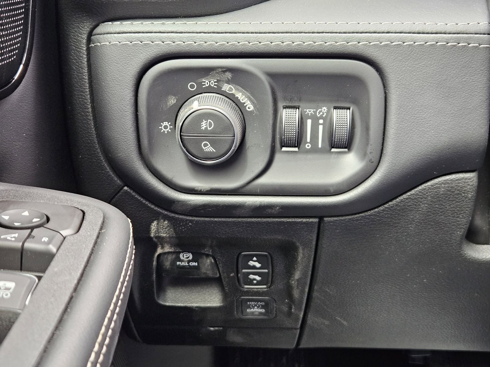 2026 RAM Ram 1500 RAM 1500 LIMITED CREW CAB 4X4 5'7' BOX