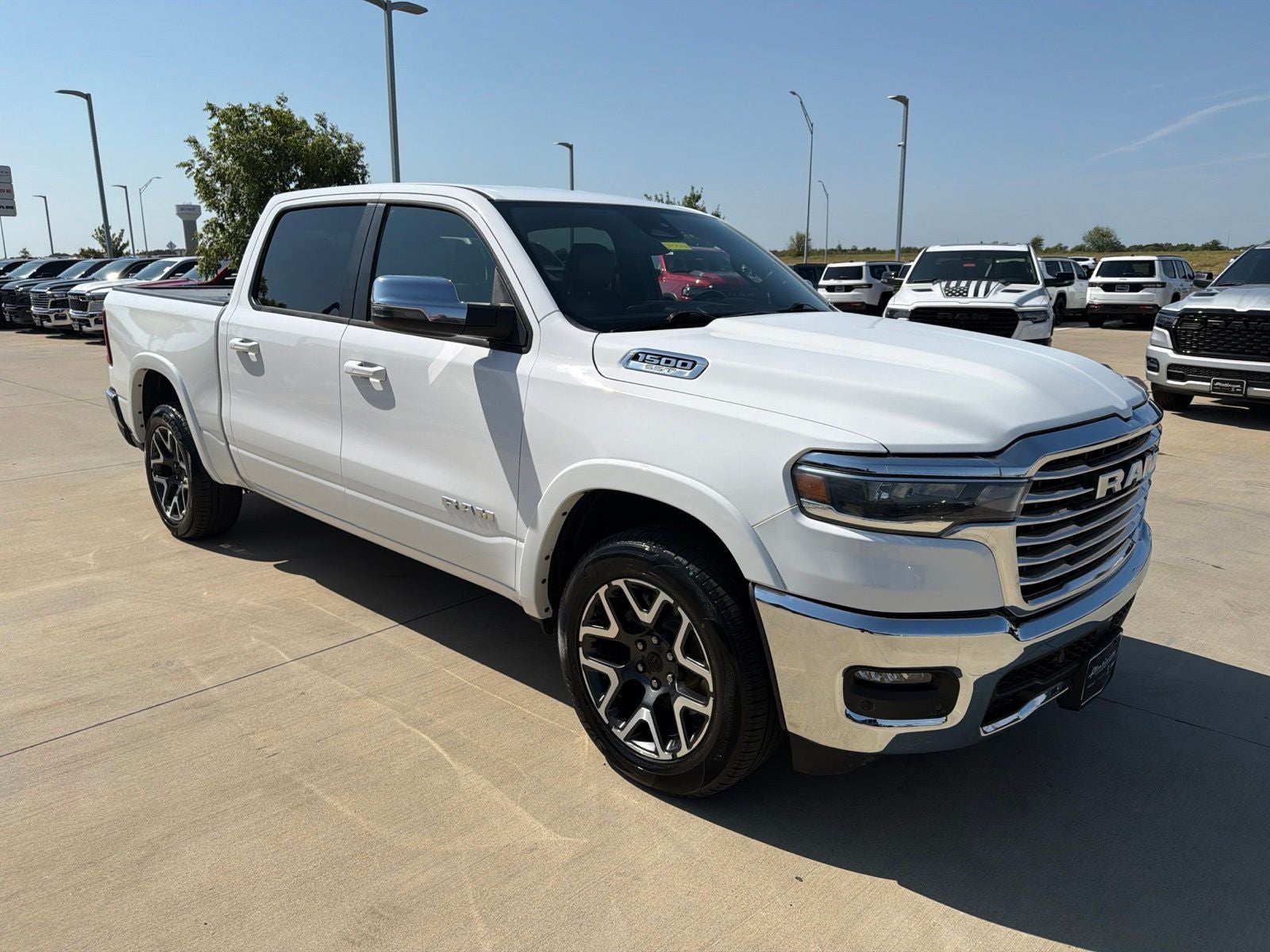 2025 RAM Ram 1500 Laramie Crew Cab 4x4 5'7' Box