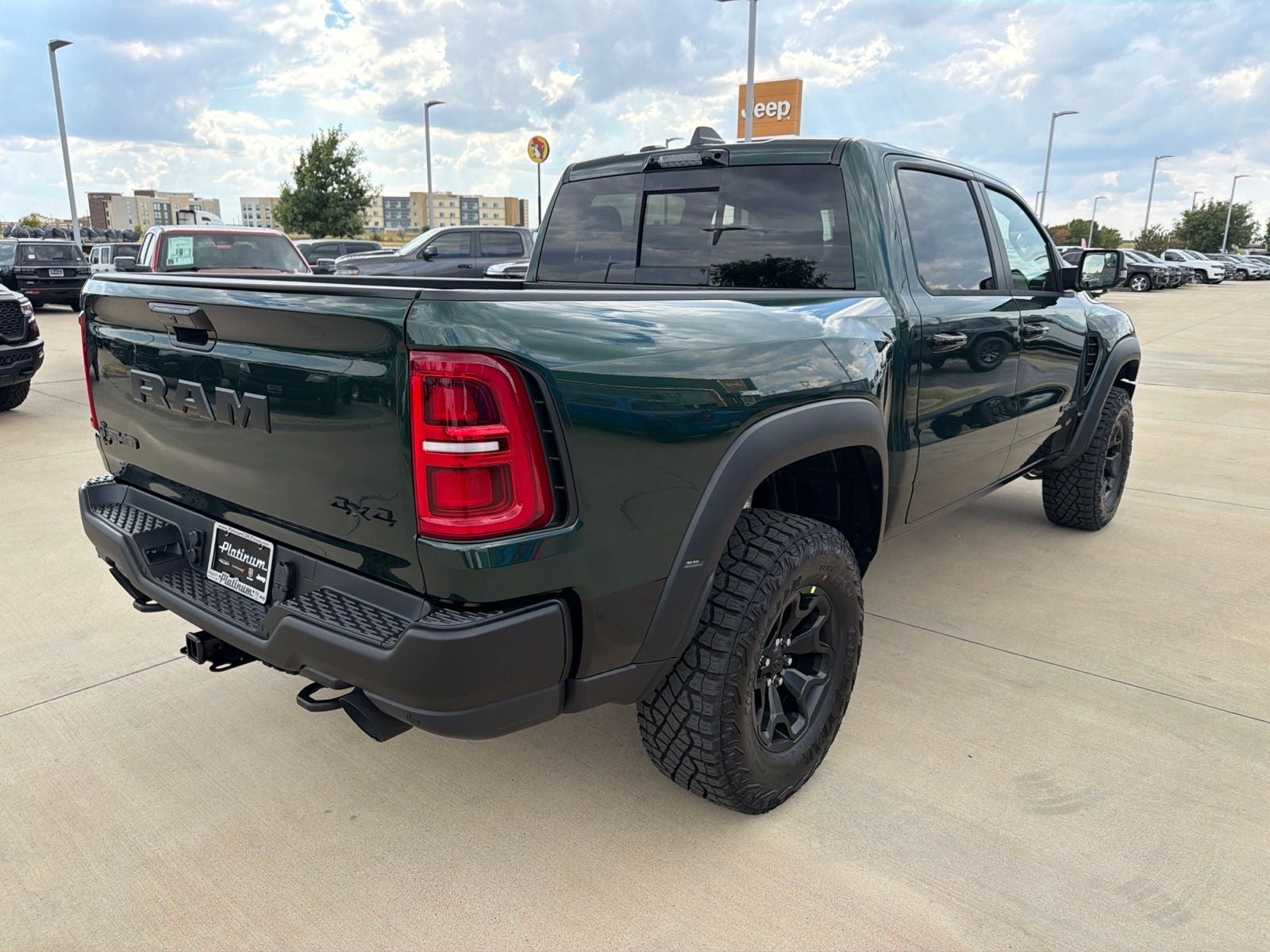 2027 RAM Ram 1500 RAM 1500 RHO CREW CAB 4X4 5'7' BOX