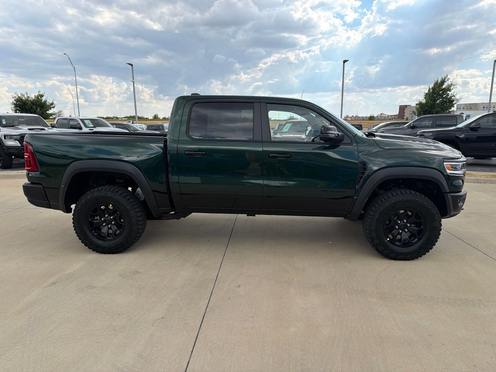2027 RAM Ram 1500 RAM 1500 RHO CREW CAB 4X4 5'7' BOX