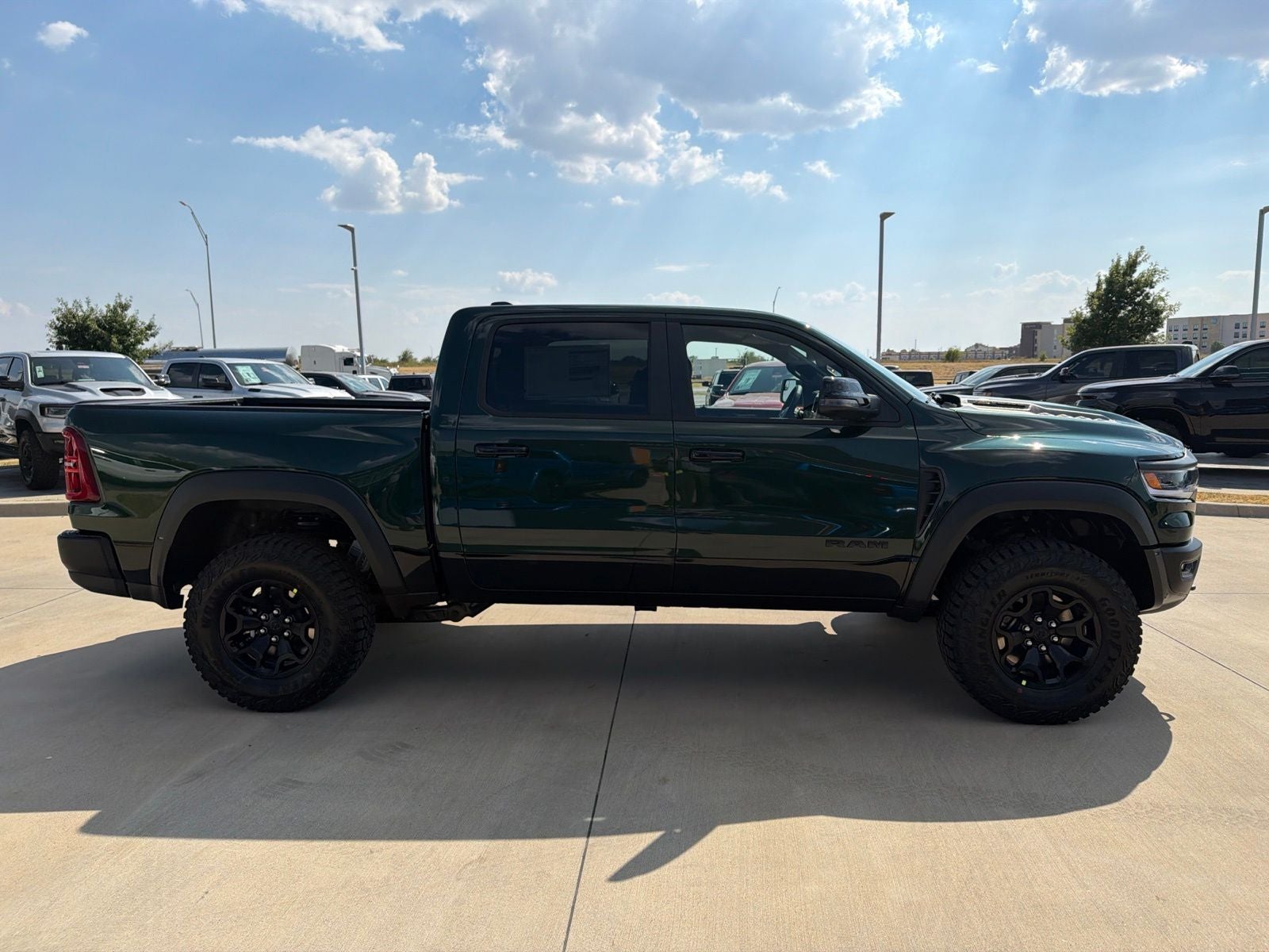 2027 RAM Ram 1500 RAM 1500 RHO CREW CAB 4X4 5'7' BOX