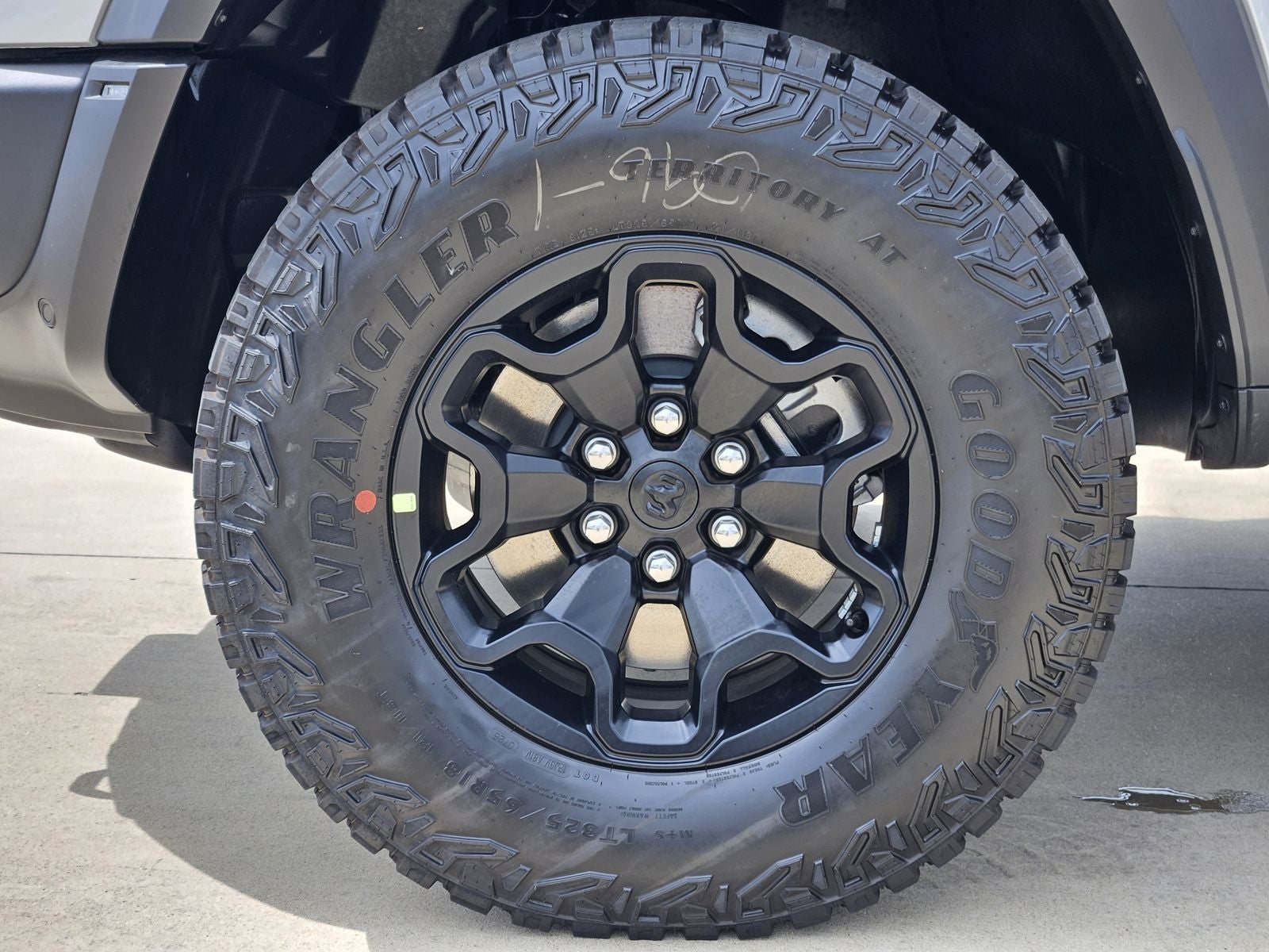 2026 RAM Ram 1500 RAM 1500 RHO CREW CAB 4X4 5'7' BOX