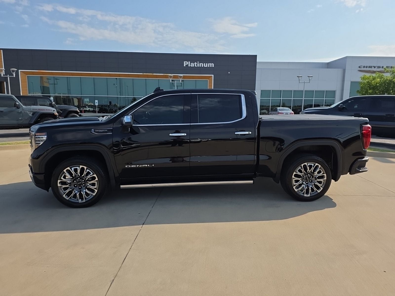 2023 GMC Sierra 1500 4WD Crew Cab Short Box Denali Ultimate