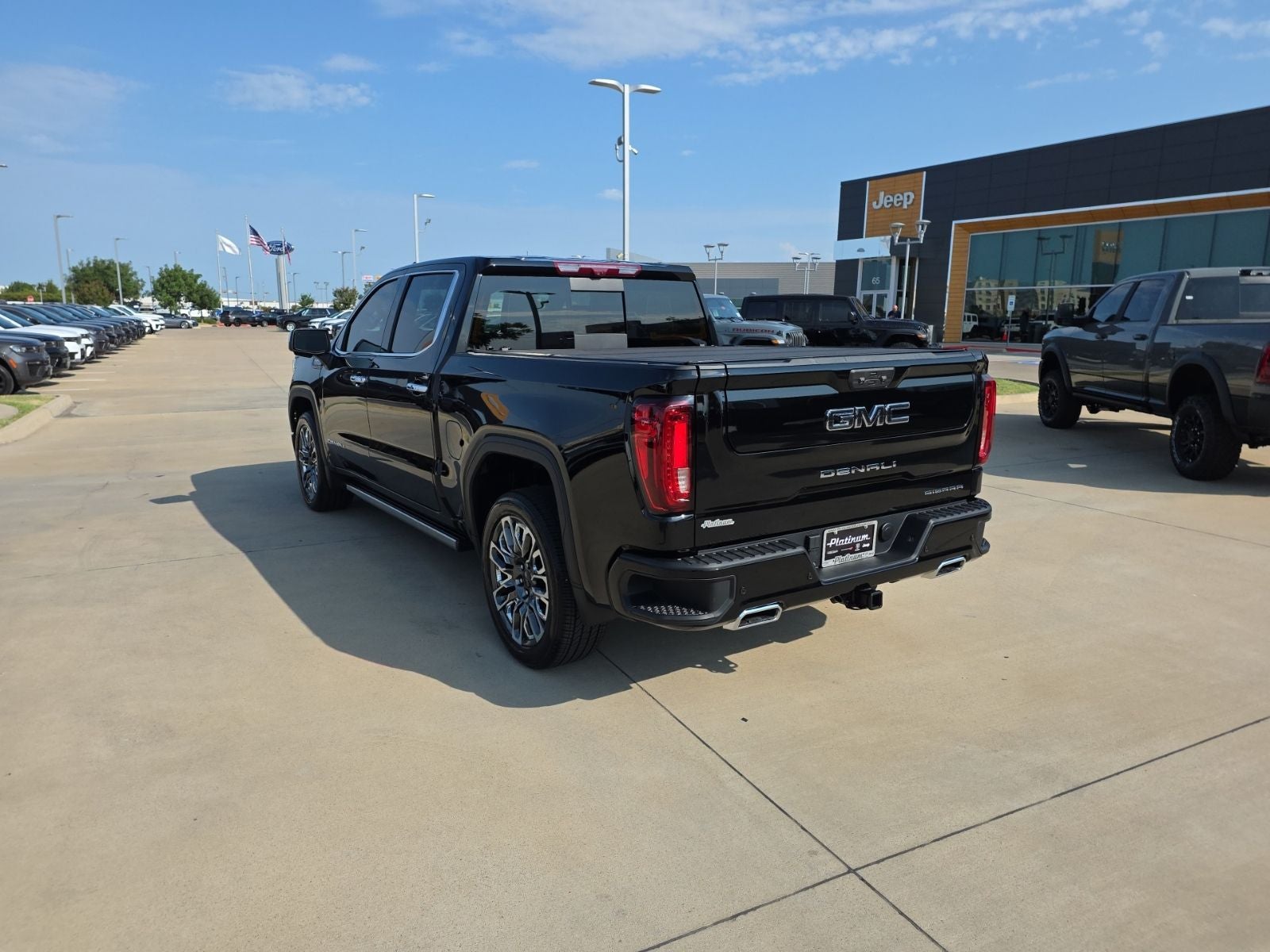 2023 GMC Sierra 1500 4WD Crew Cab Short Box Denali Ultimate