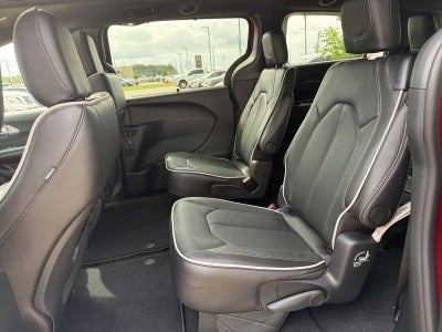 2027 Chrysler Pacifica PACIFICA LIMITED