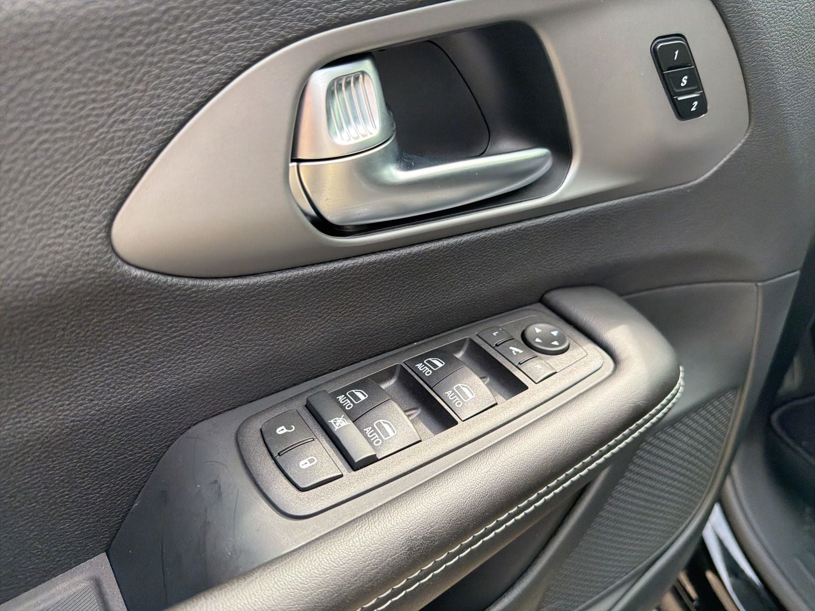 2027 Chrysler Pacifica PACIFICA LIMITED