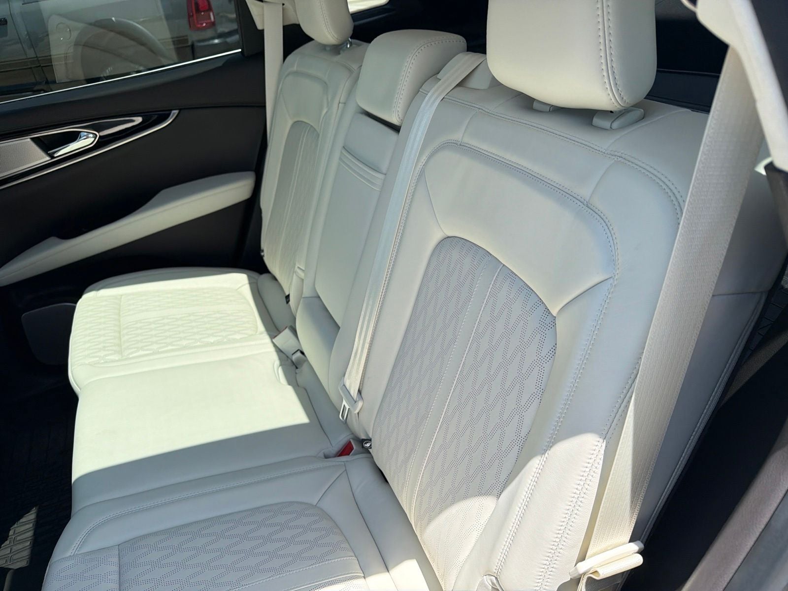 2022 Lincoln Nautilus Black Label