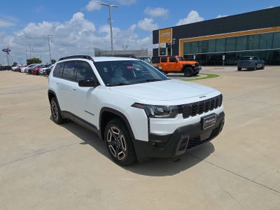 2026 Jeep Cherokee CHEROKEE LAREDO 4X4