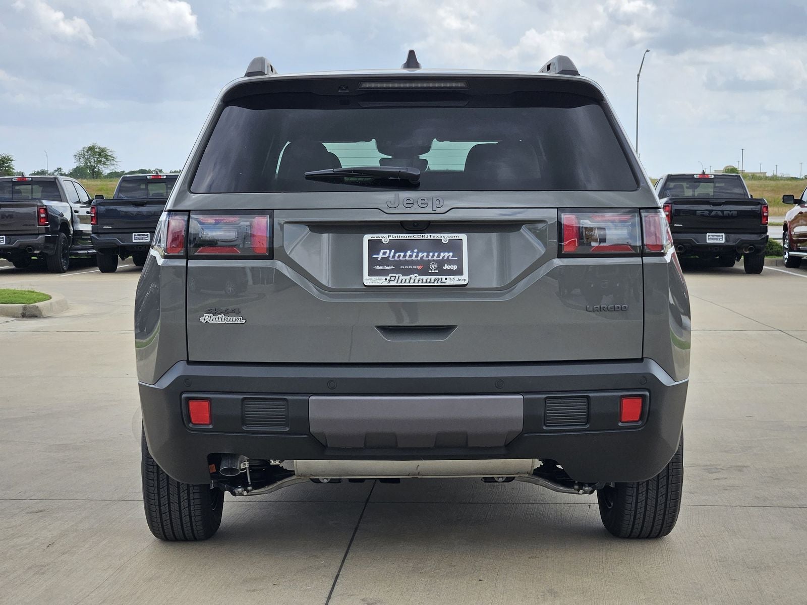 2026 Jeep Cherokee CHEROKEE LAREDO 4X4