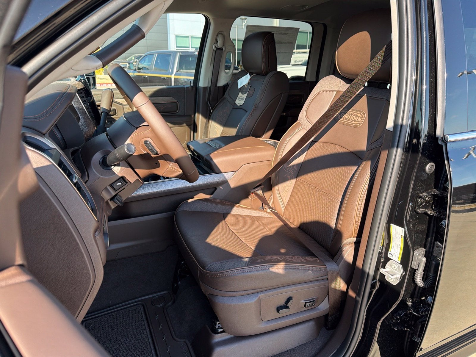 2027 RAM Ram 3500 RAM 3500 LIMITED LONGHORN MEGA CAB 4X4 6'4' BOX