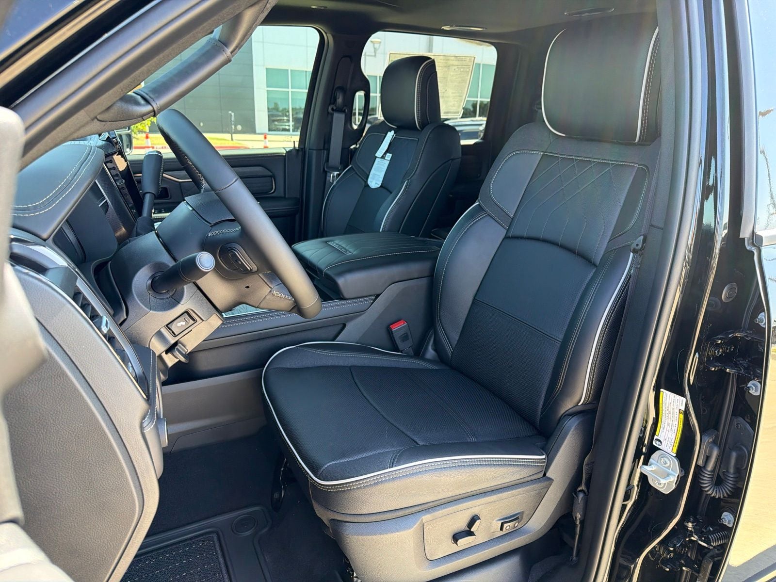 2026 RAM Ram 2500 RAM 2500 LIMITED MEGA CAB 4X4 6'4' BOX