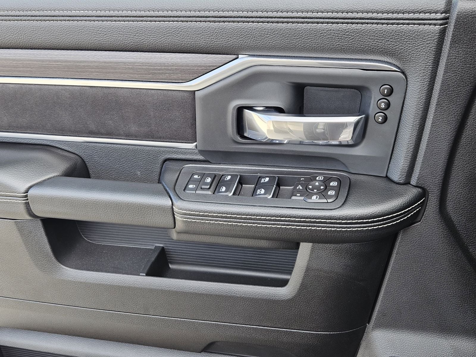 2026 RAM Ram 3500 RAM 3500 LARAMIE CREW CAB 4X4 8' BOX